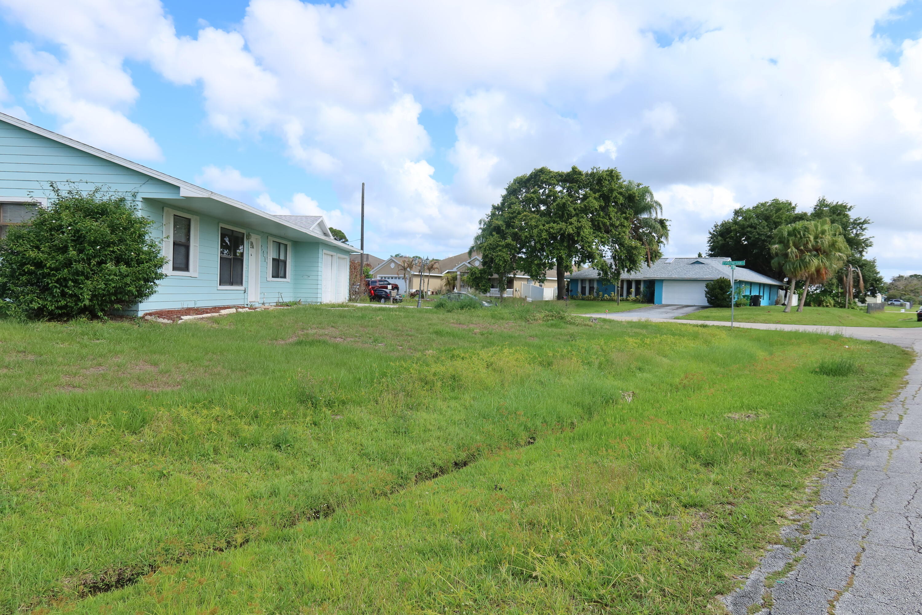 PORT ST LUCIE SECTION 10 - Residential Lease