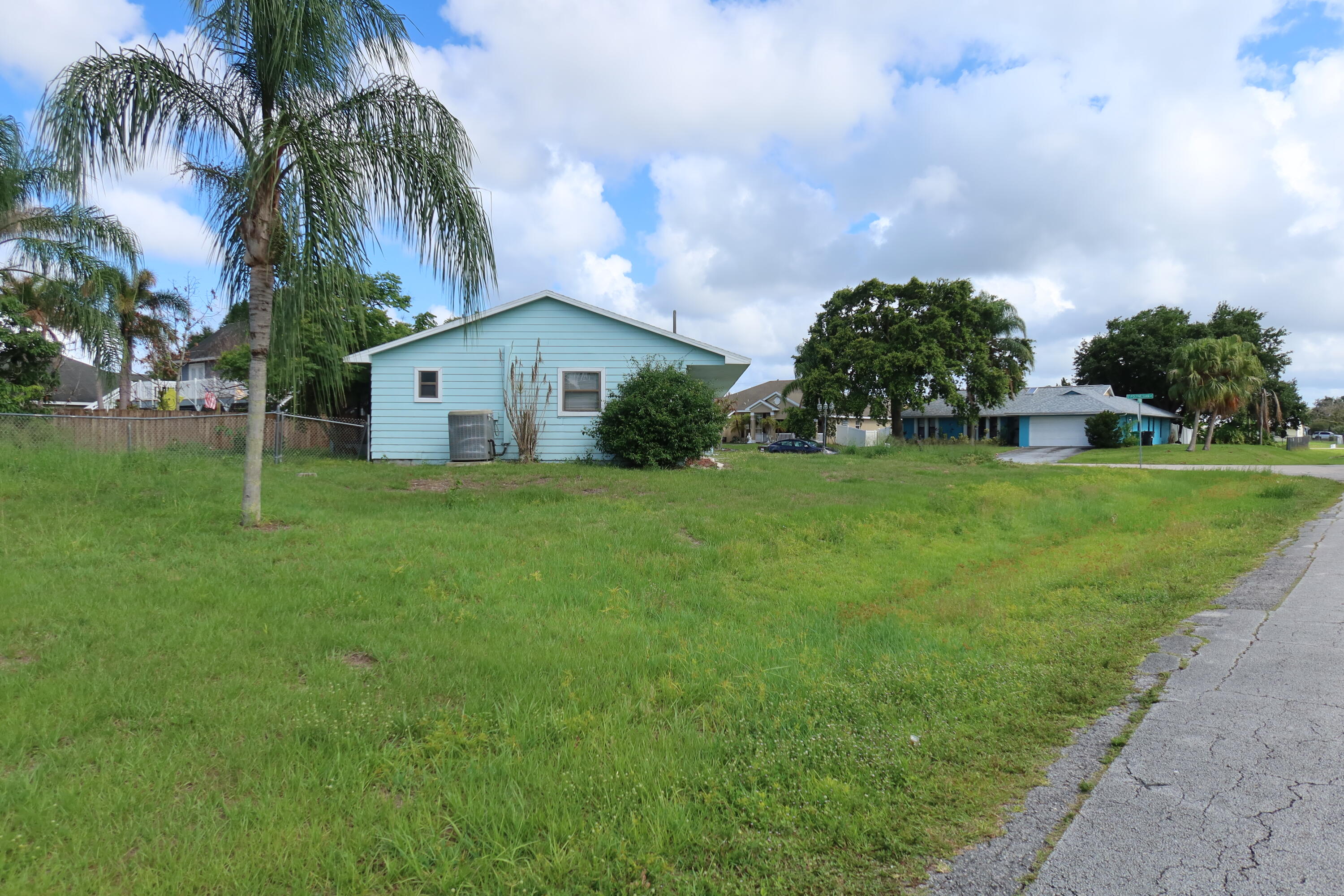 PORT ST LUCIE SECTION 10 - Residential Lease