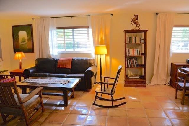 HOLLYWOOD LAKES SECTION - Residential