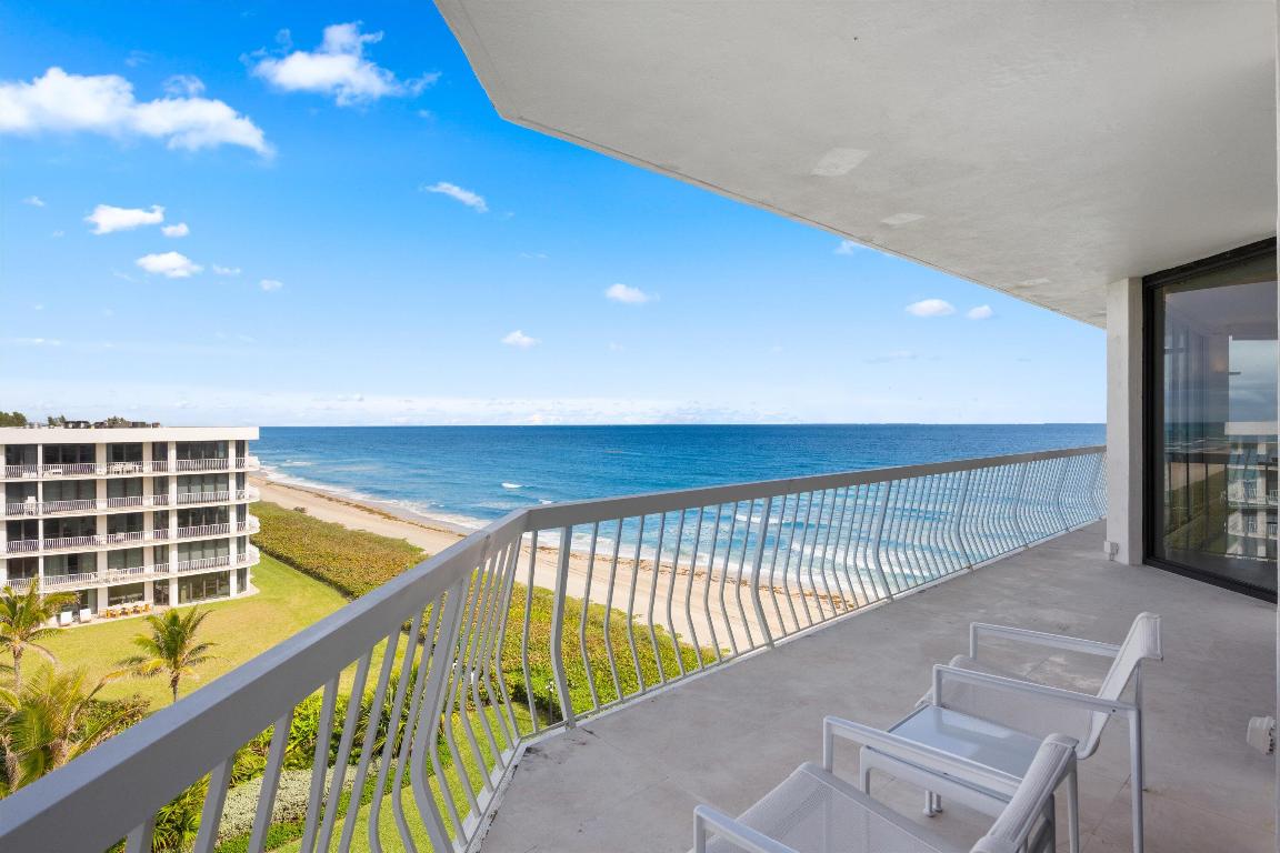 2100 COND AT SLOANS CURVE - Residential