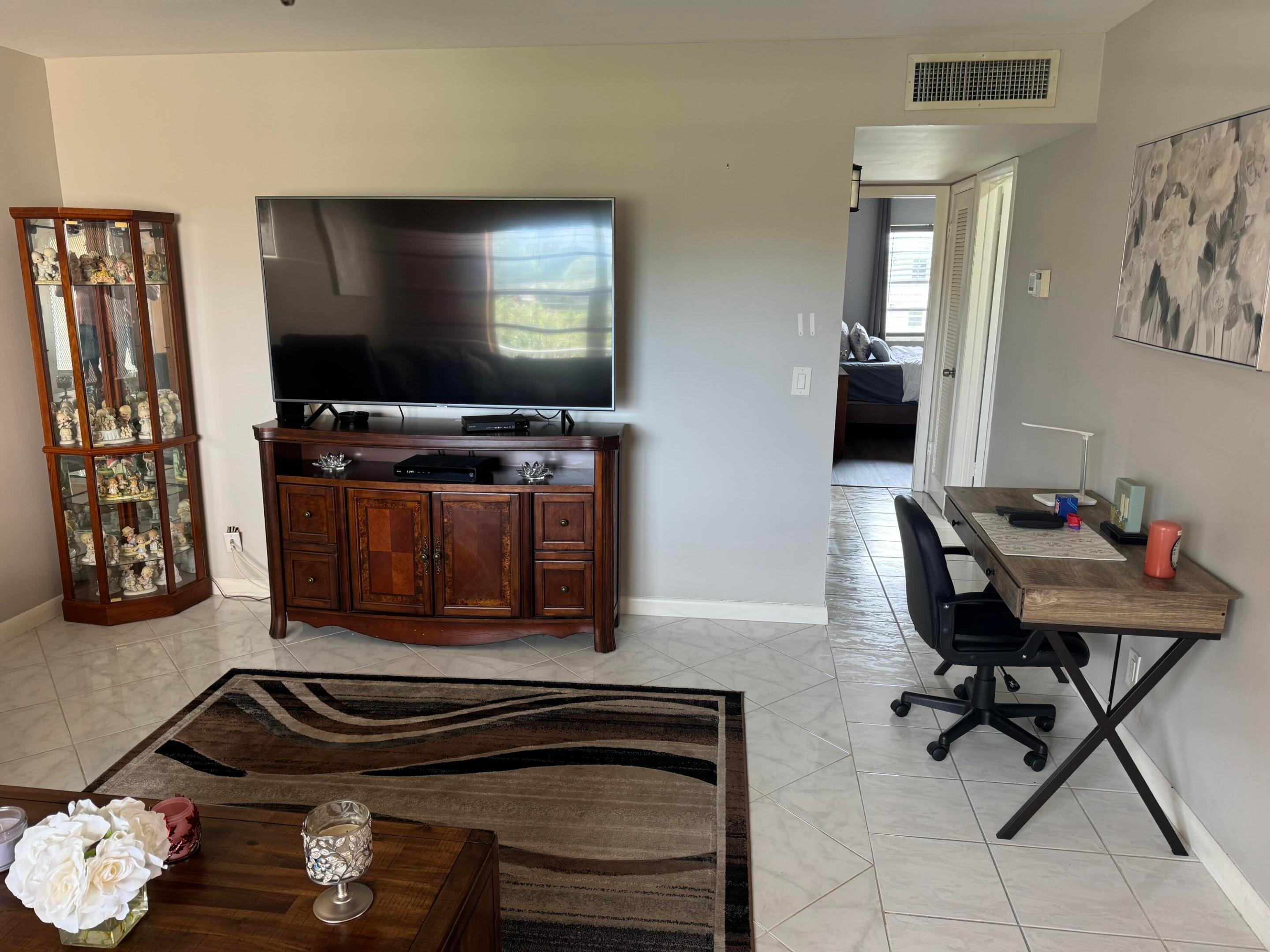 KINGS POINT BURGUNDY CONDOS - Residential