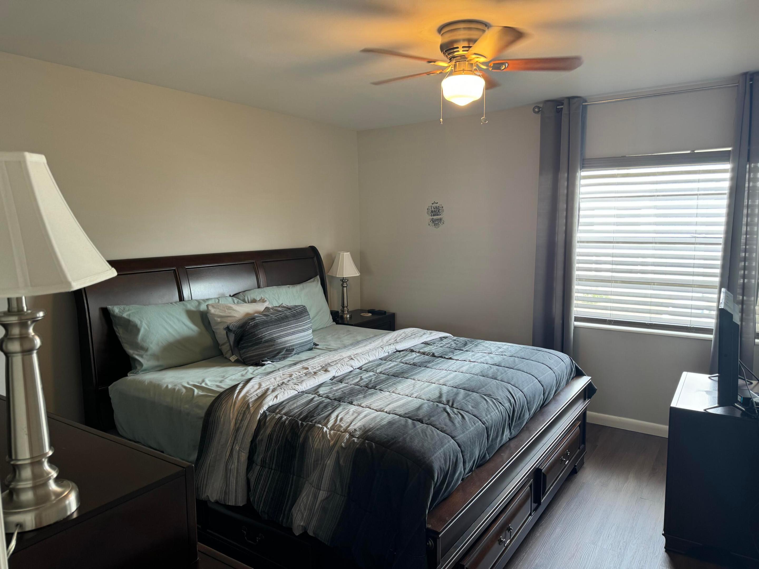KINGS POINT BURGUNDY CONDOS - Residential