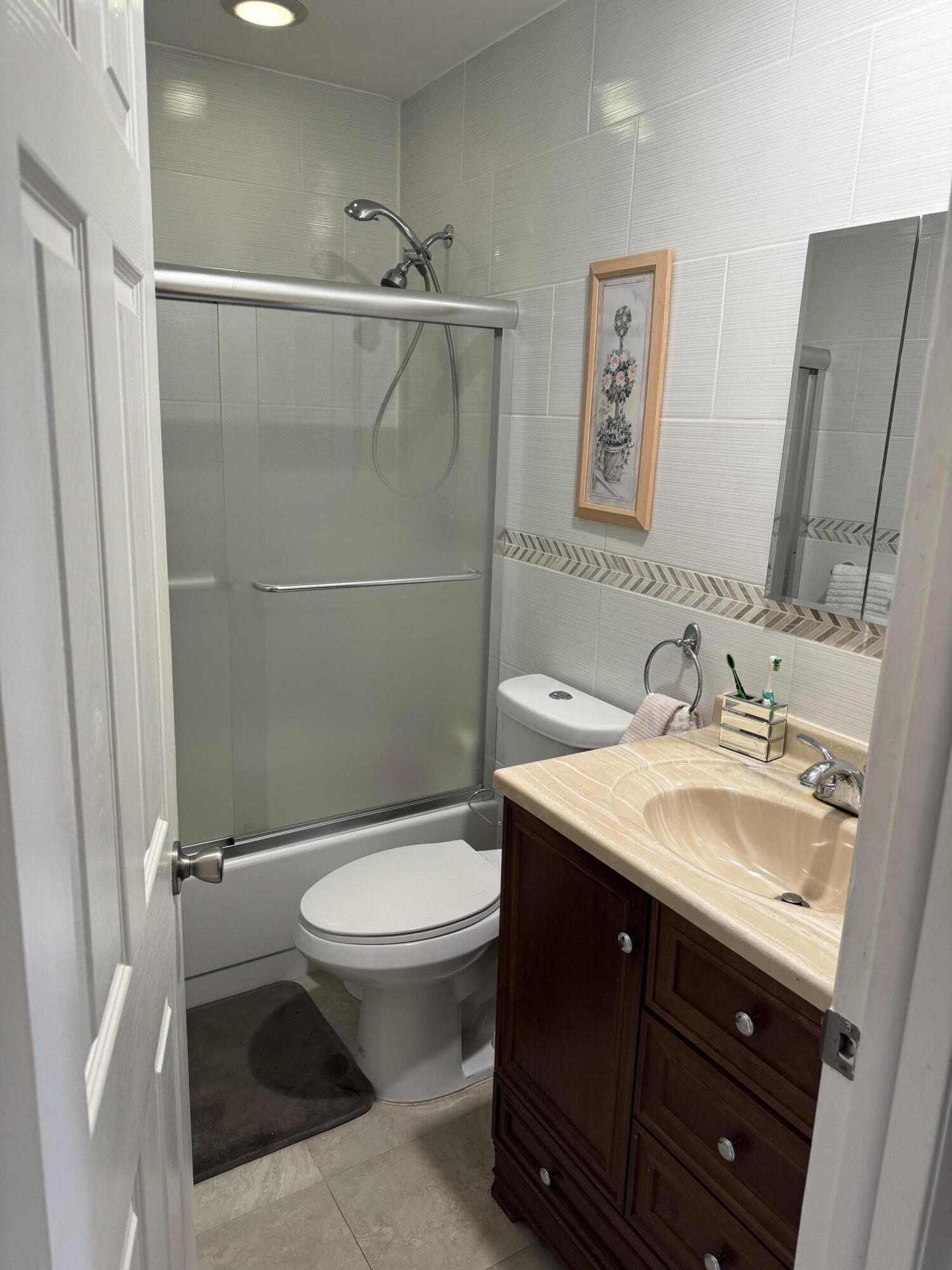 KINGS POINT BURGUNDY CONDOS - Residential