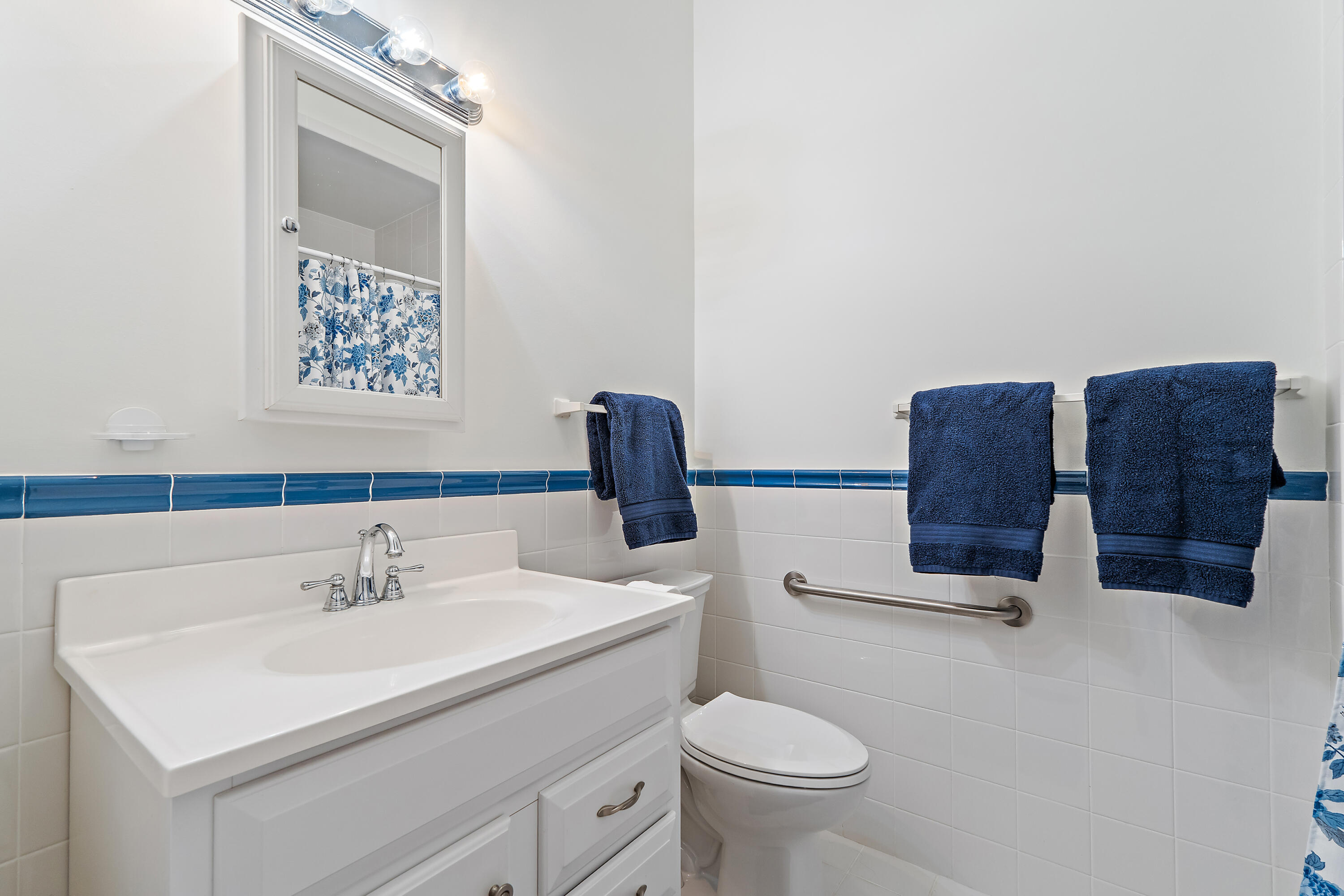 LOBLOLLY PINES - Residential