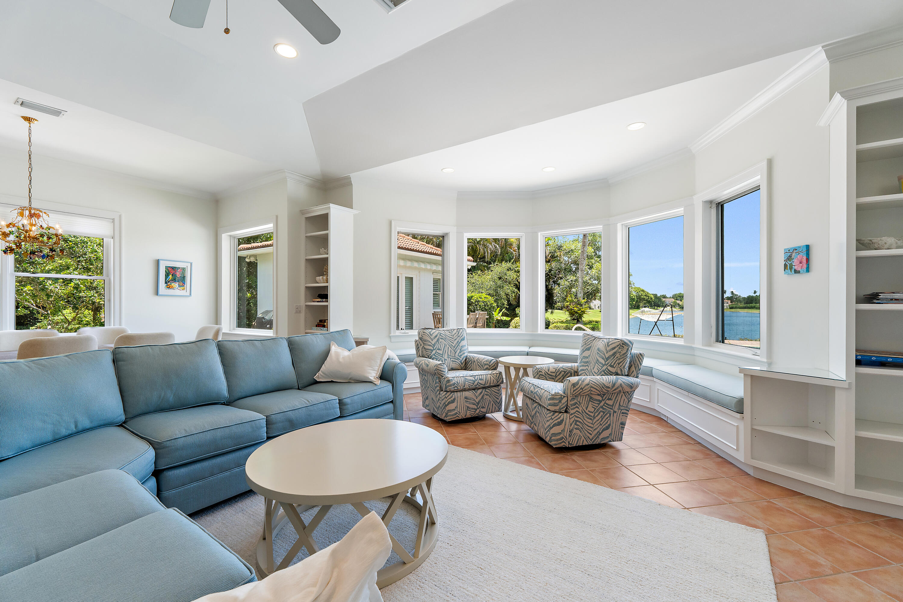 LOBLOLLY PINES - Residential