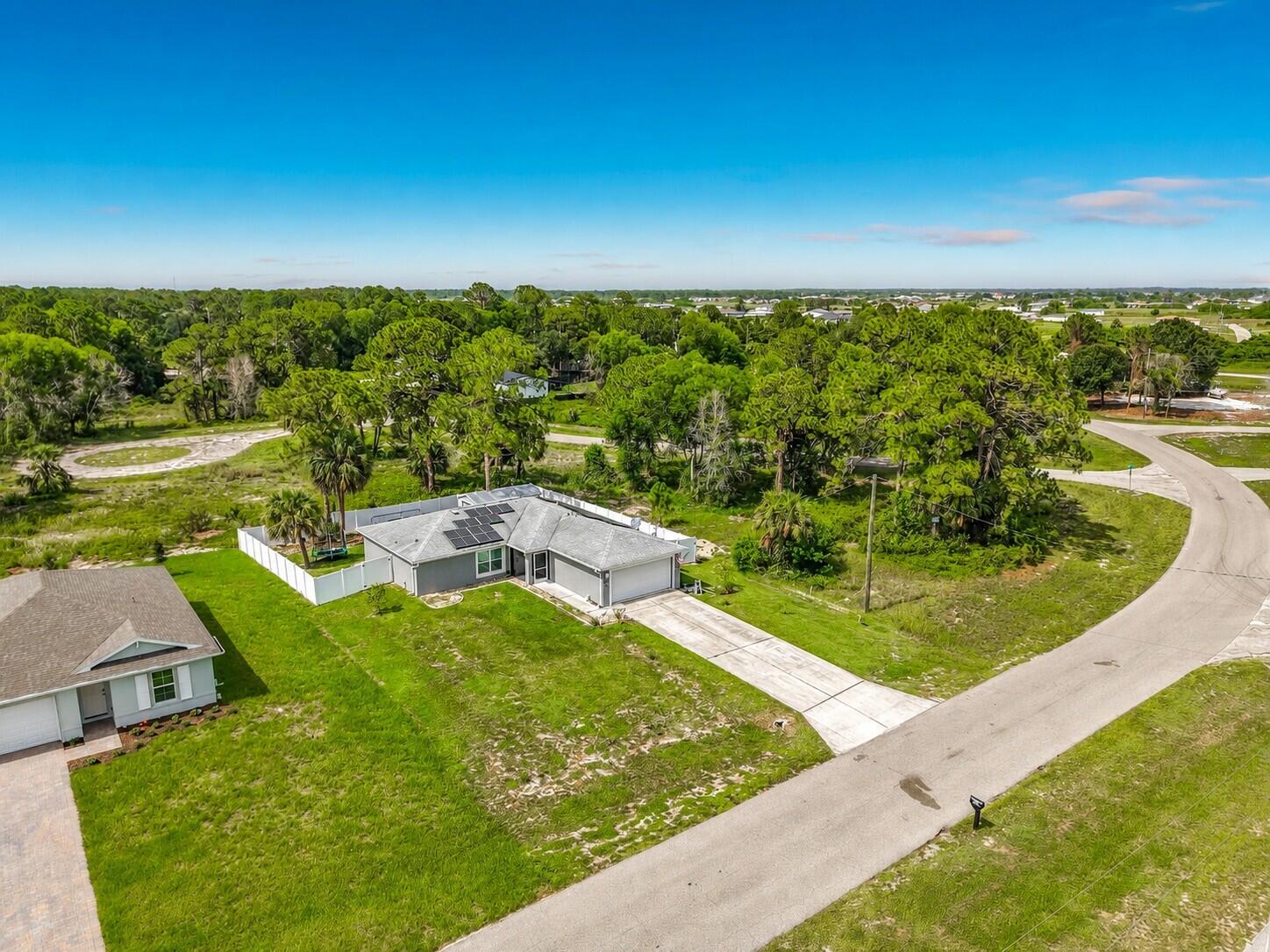 PT LABELLE UNIT 3 - Residential