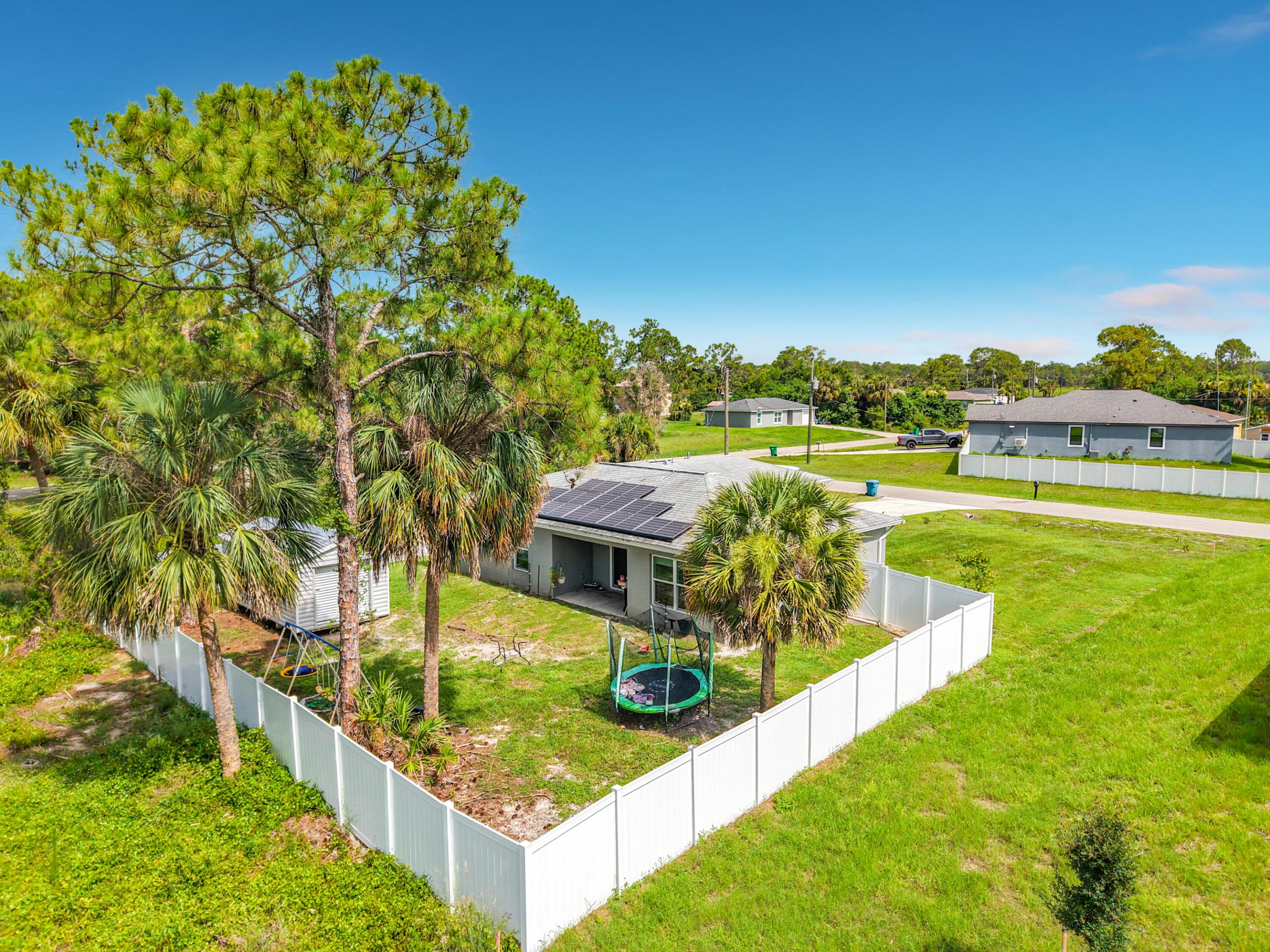 PT LABELLE UNIT 3 - Residential