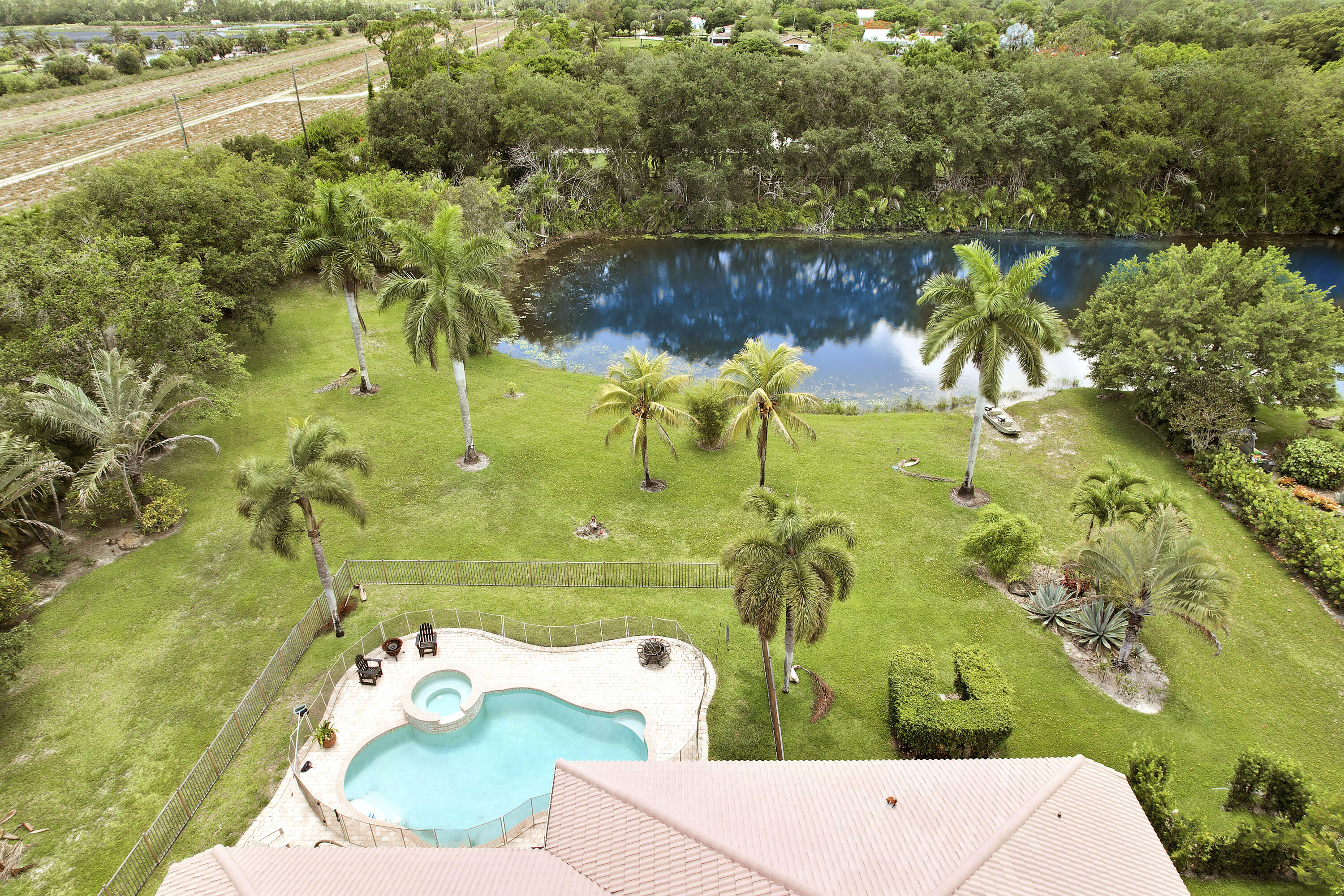 LOXAHATCHEE LAKES - Residential
