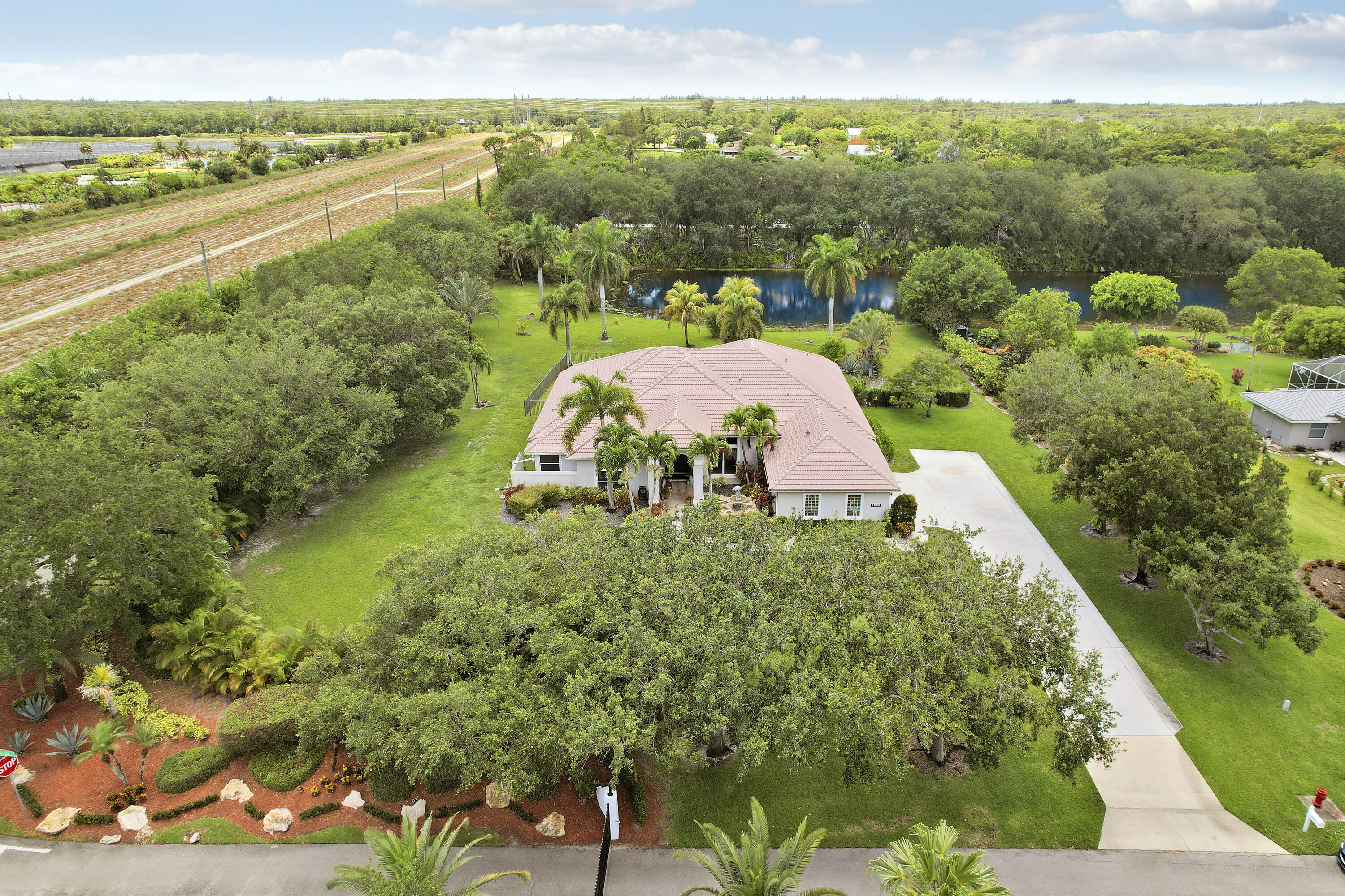 LOXAHATCHEE LAKES - Residential