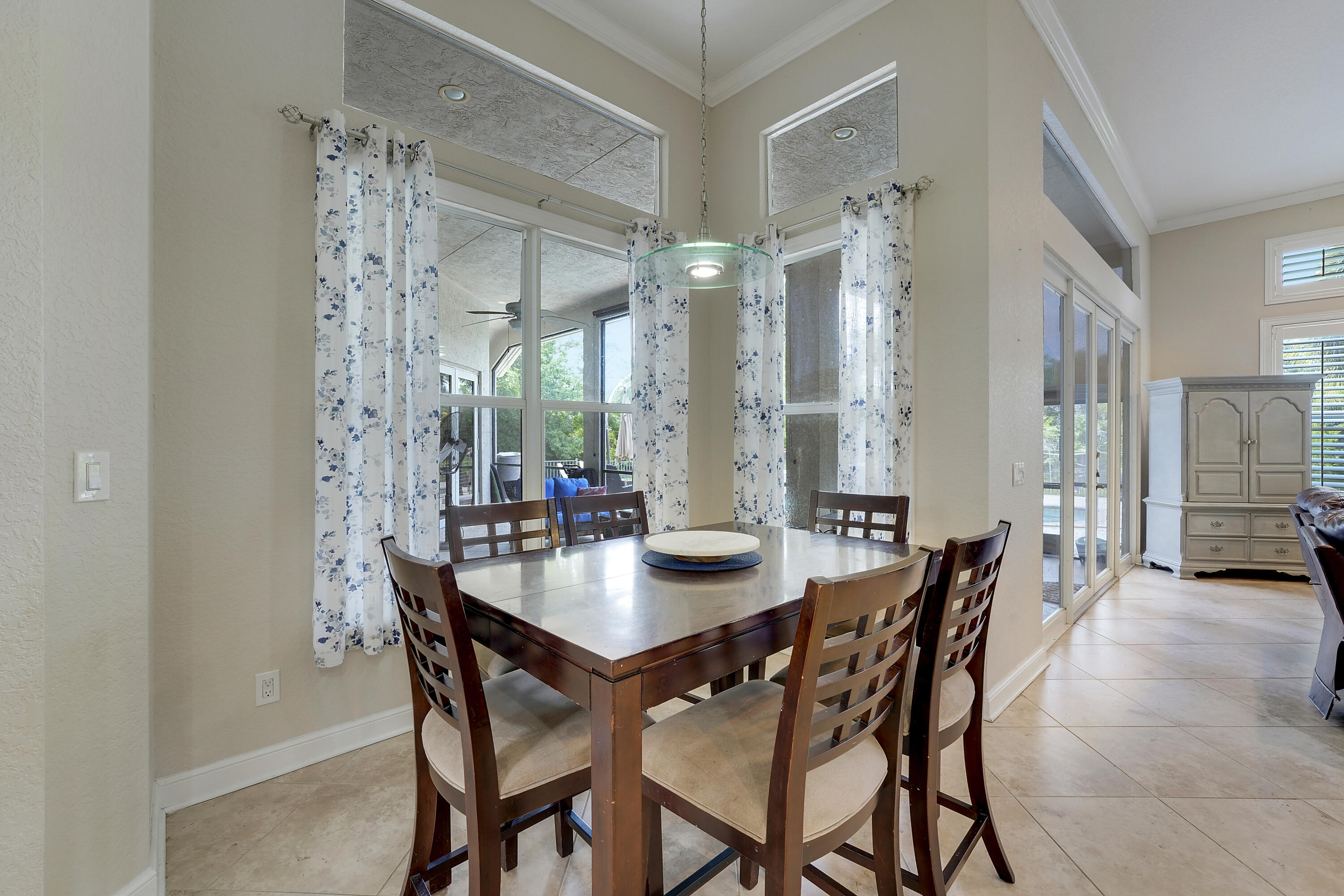 LOXAHATCHEE LAKES - Residential