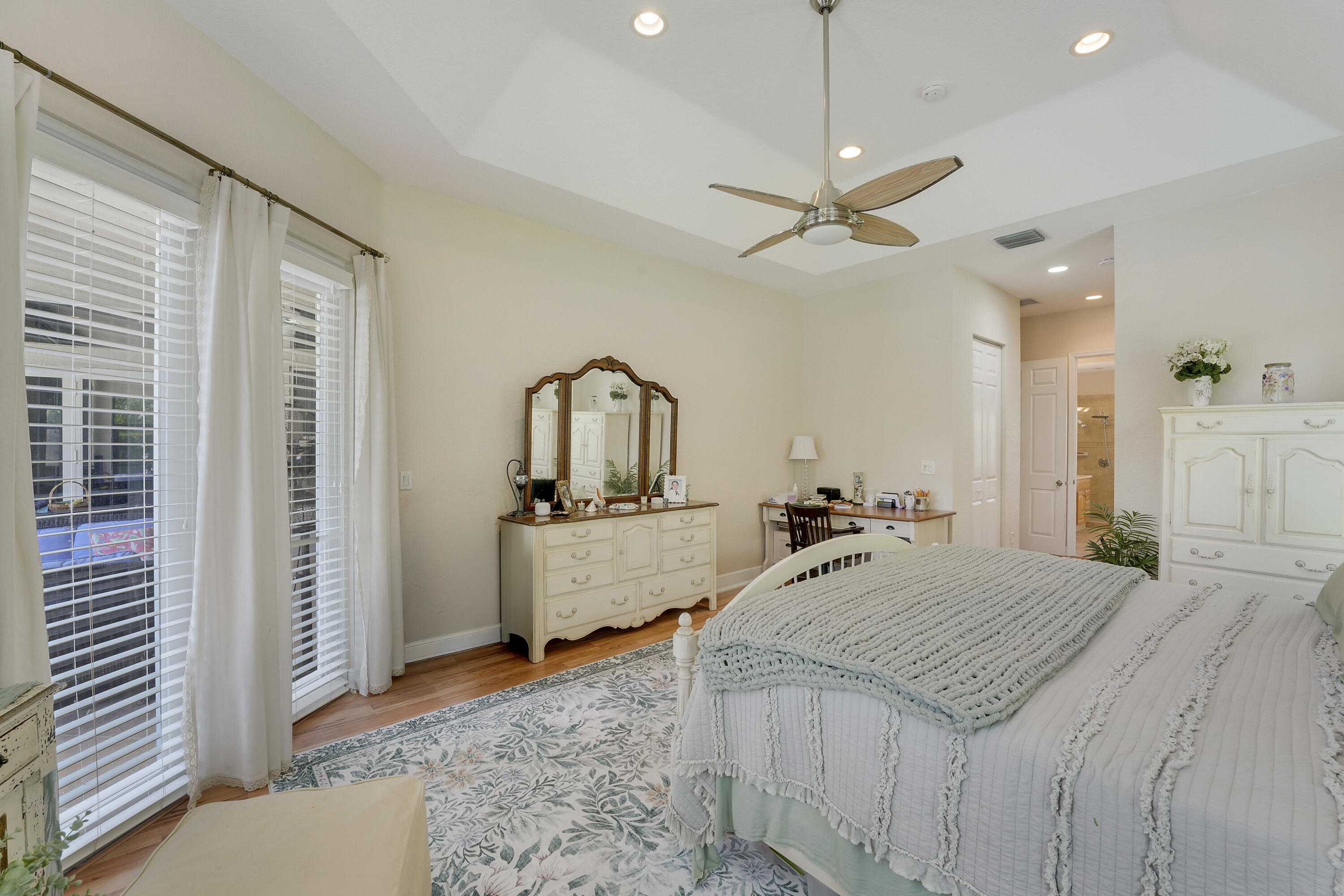 LOXAHATCHEE LAKES - Residential