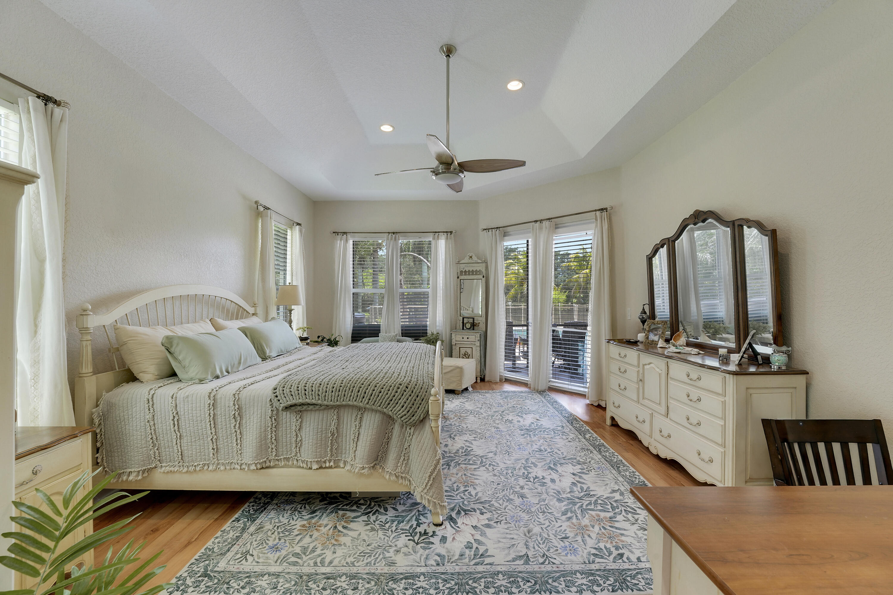 LOXAHATCHEE LAKES - Residential