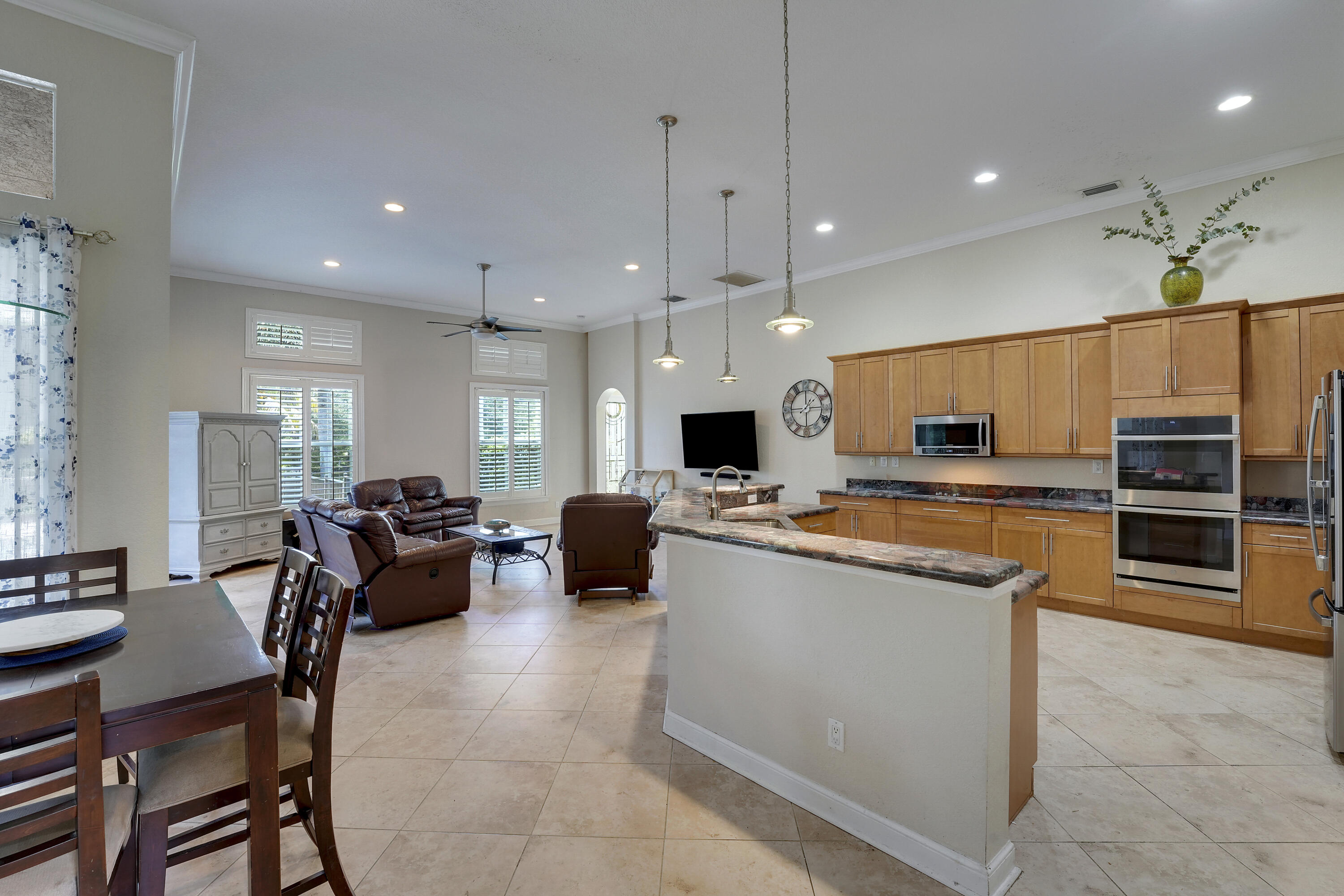 LOXAHATCHEE LAKES - Residential