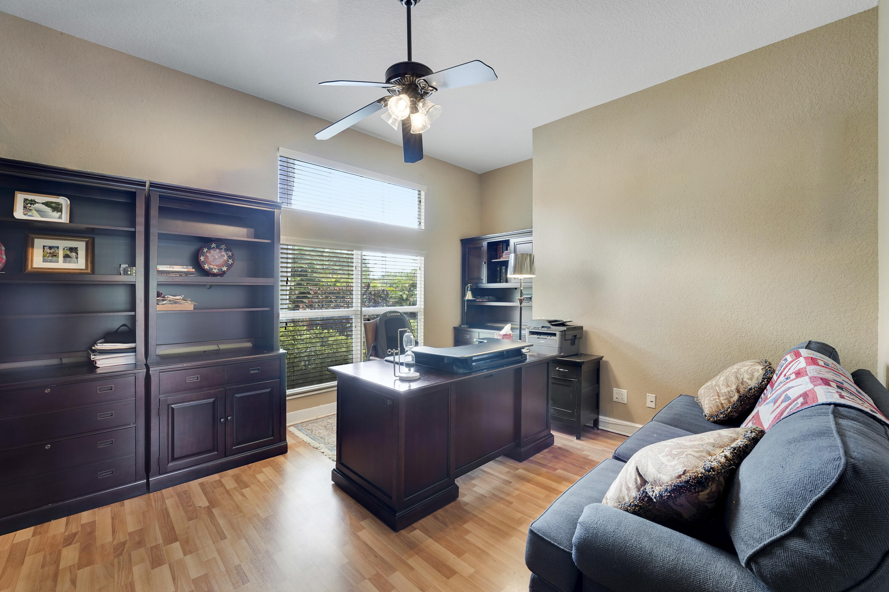 LOXAHATCHEE LAKES - Residential