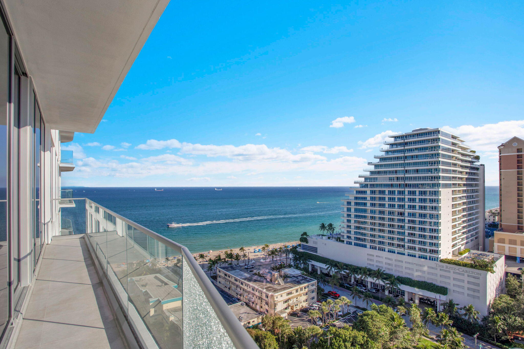 Selene Oceanfront Residences - Residential
