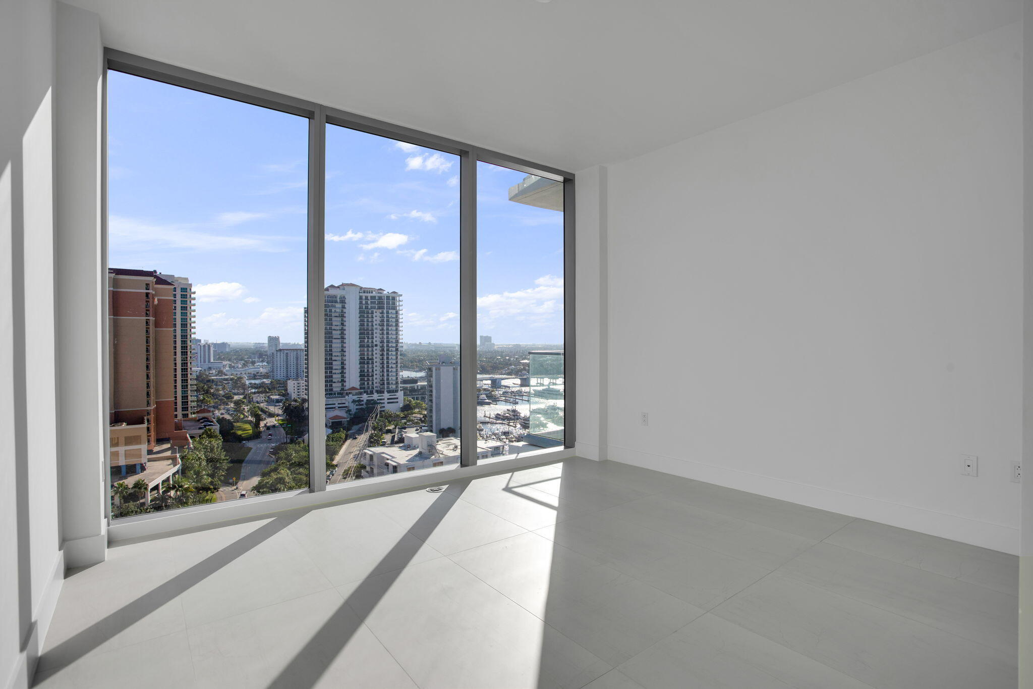Selene Oceanfront Residences - Residential