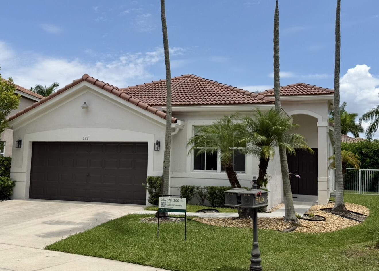 Ideally located in Savanna, one of the most desirable communities of Weston. This 3 bedroom, 2 bathroom home is located on a quiet cul-de-sac with a fenced and extensive backyard. Updated kitchen with quartz countertops and SS appliances. Renovated bathrooms and indoor laundry. Savanna is a gated community, known for its Clubhouse with amazing amenities. Top rated A+ Schools. Manatee Bay Elementary, Falcon Cove Middle and Cypress Bay High. Close to I-95 and 595
