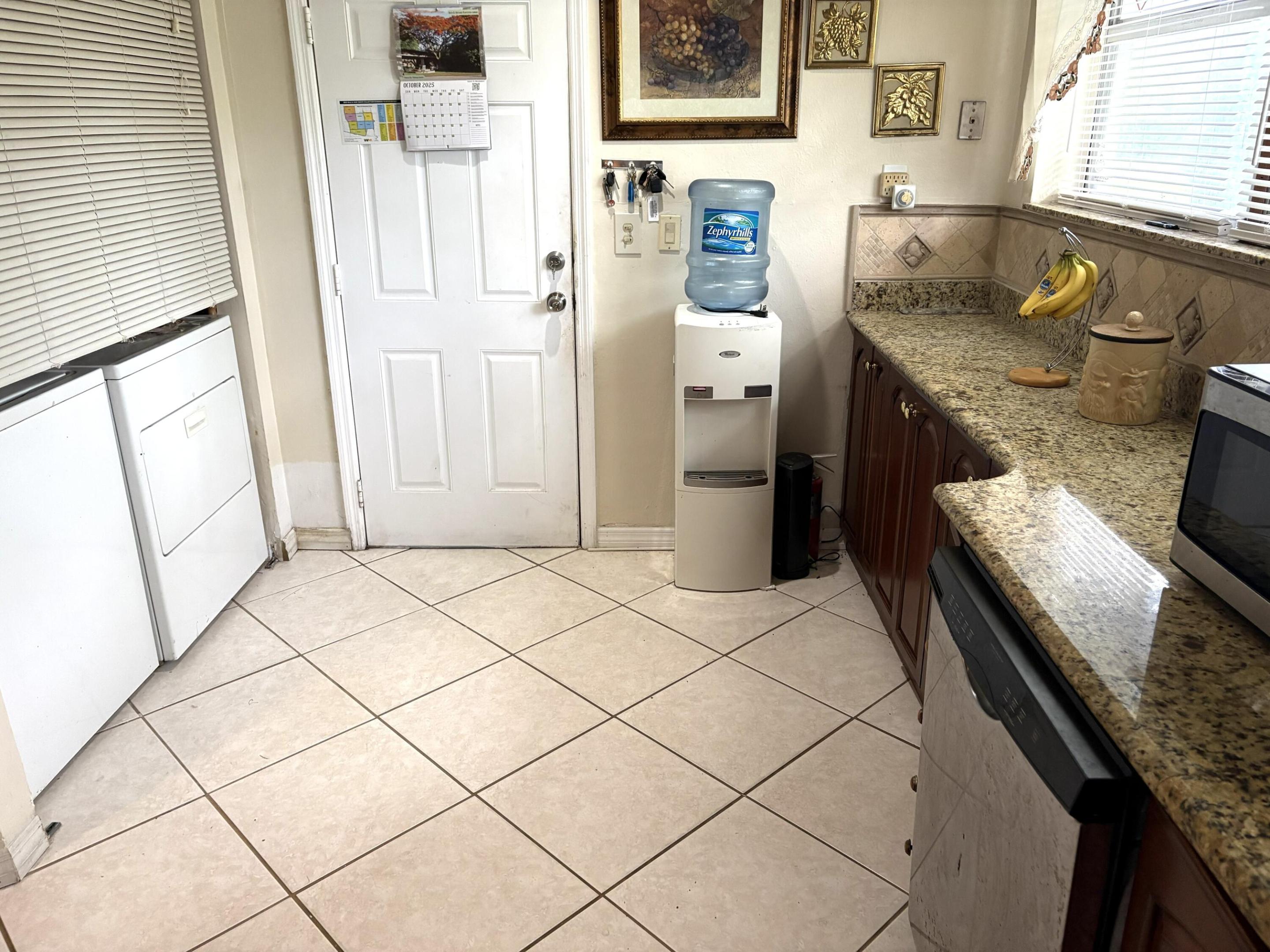 PLANTATION SUNRISE HEIGHTS 1ST - Residential