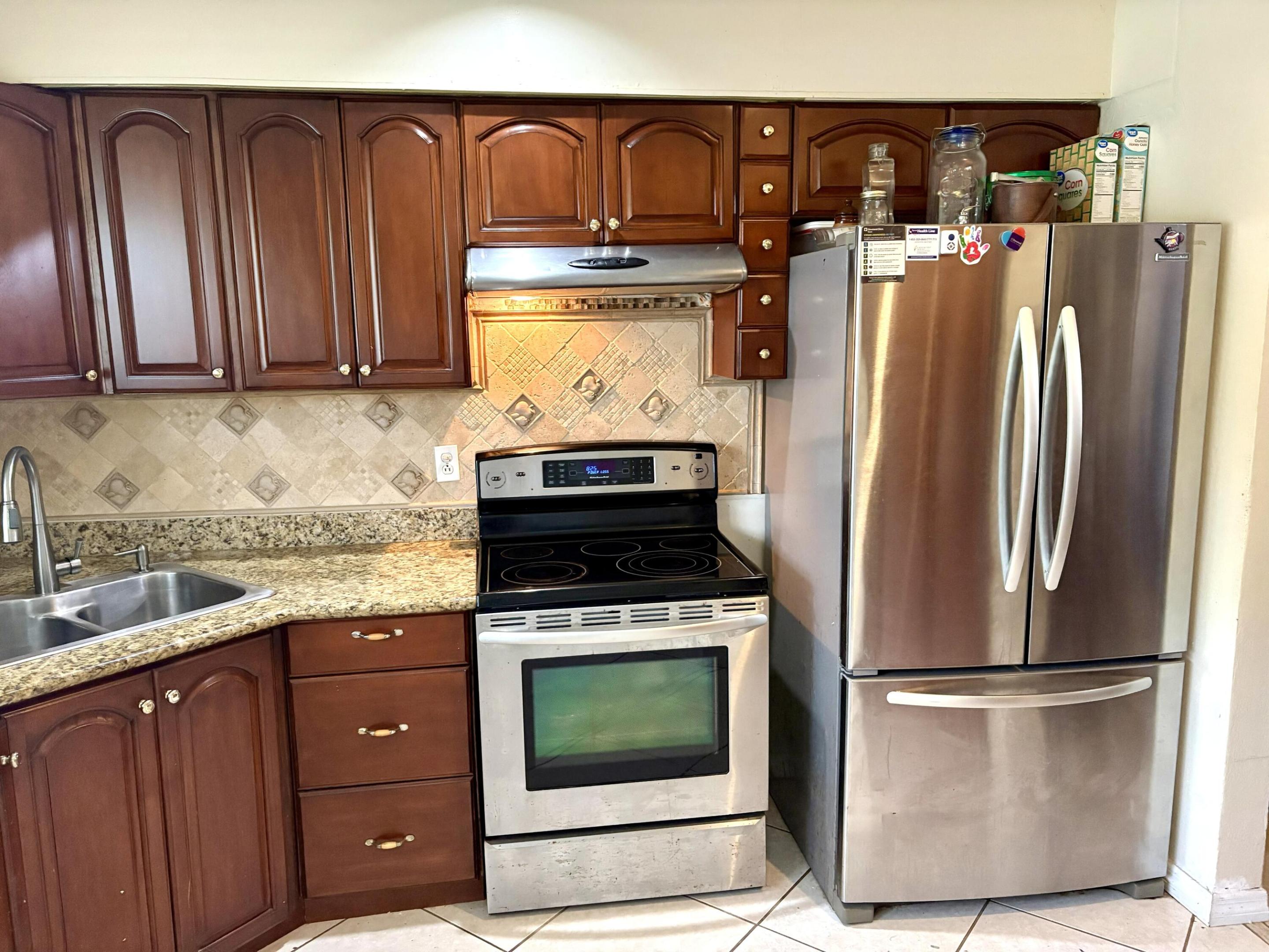 PLANTATION SUNRISE HEIGHTS 1ST - Residential