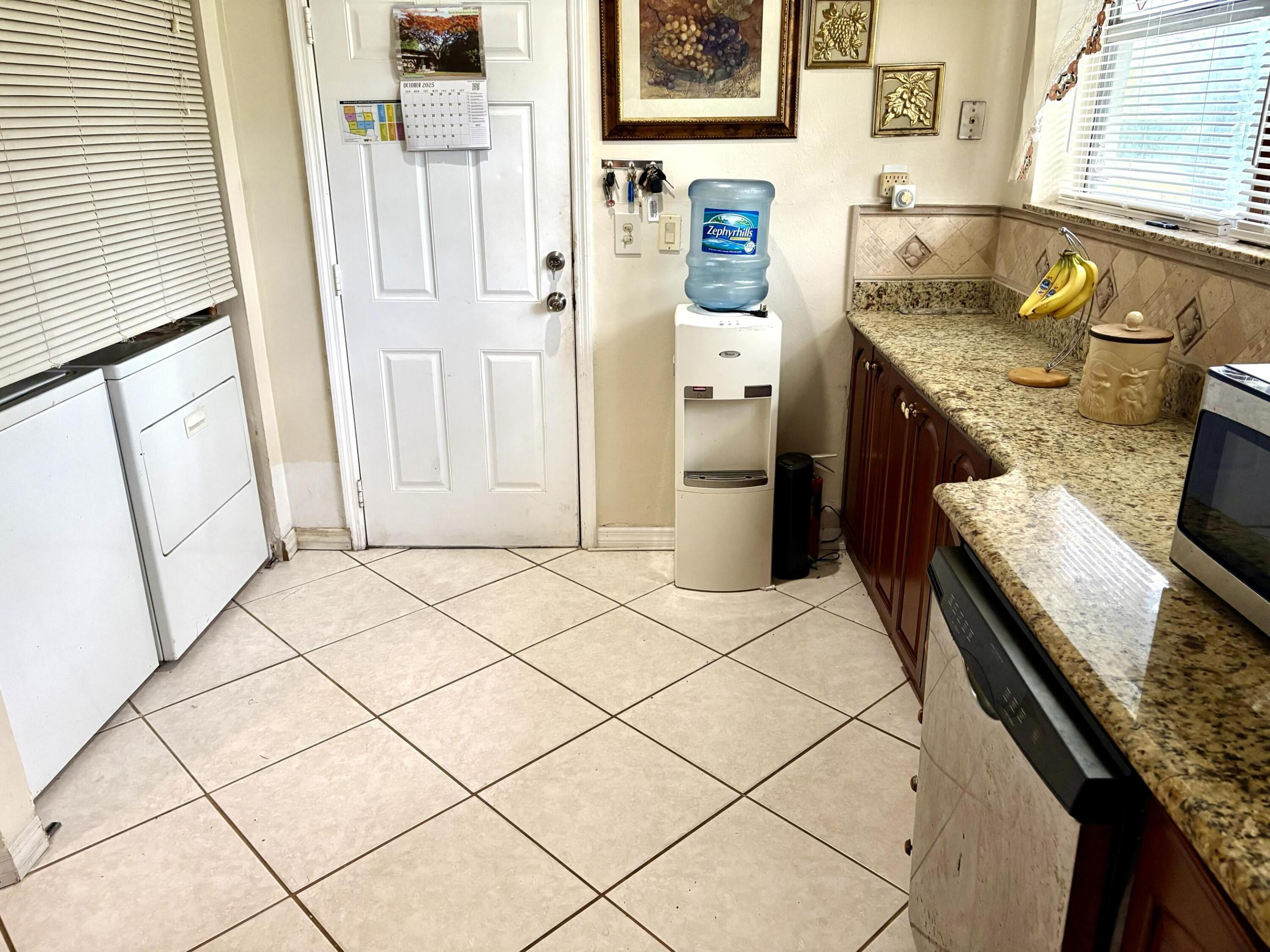 PLANTATION SUNRISE HEIGHTS 1ST - Residential