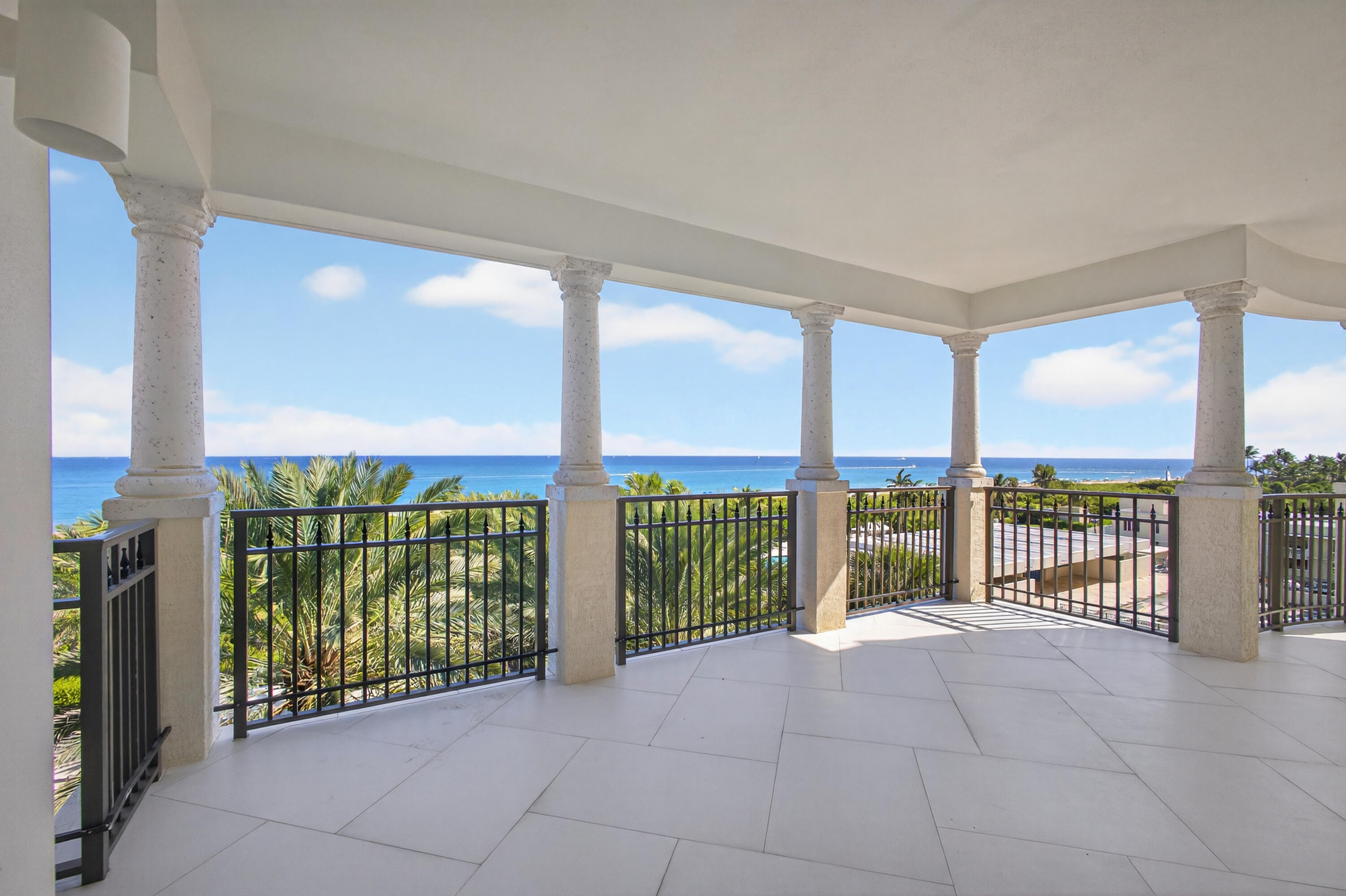 DOLCE VITA CONDO - Residential
