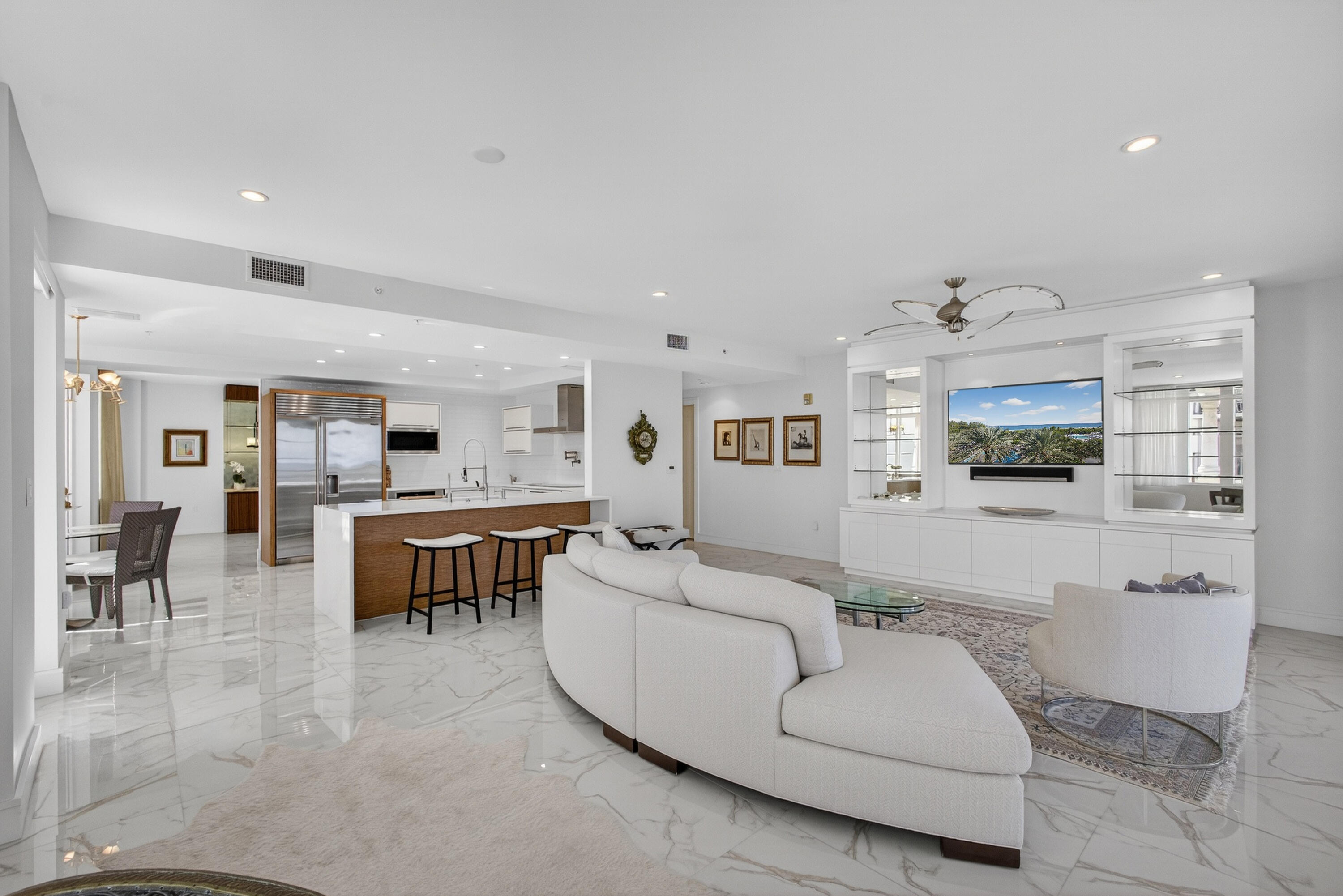 DOLCE VITA CONDO - Residential