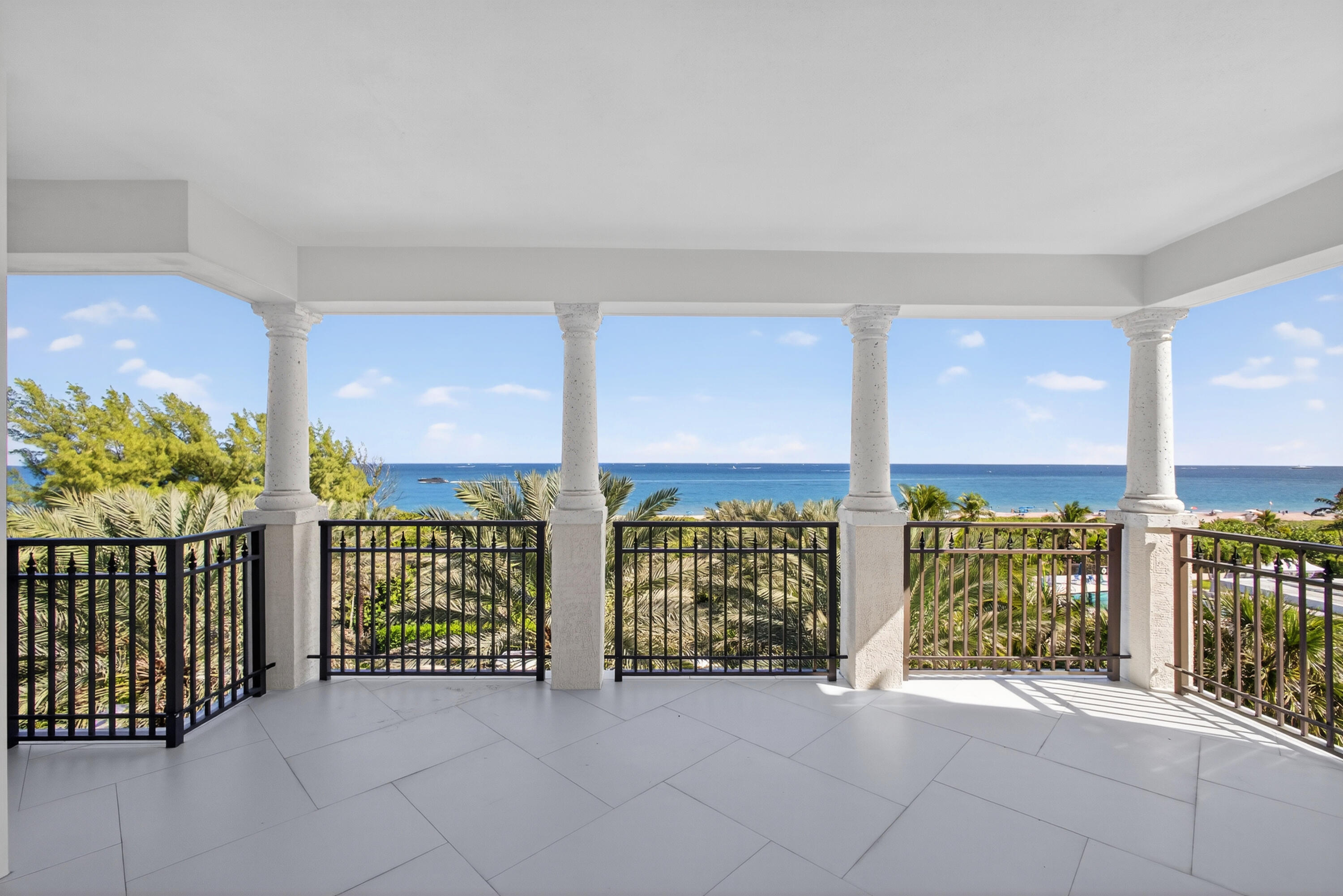 DOLCE VITA CONDO - Residential