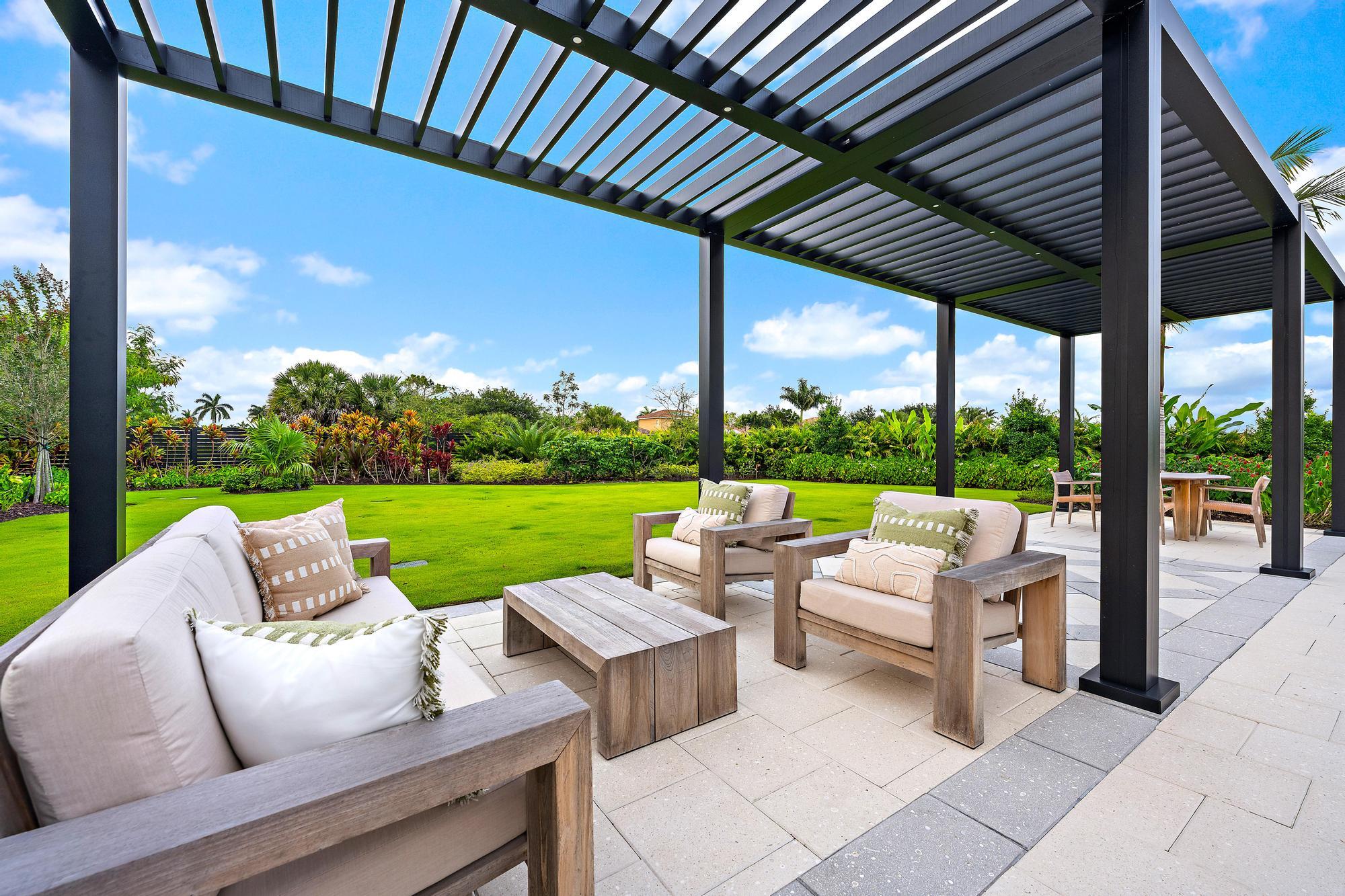 IBIS GOLF AND COUNTRY CLUB - Residential