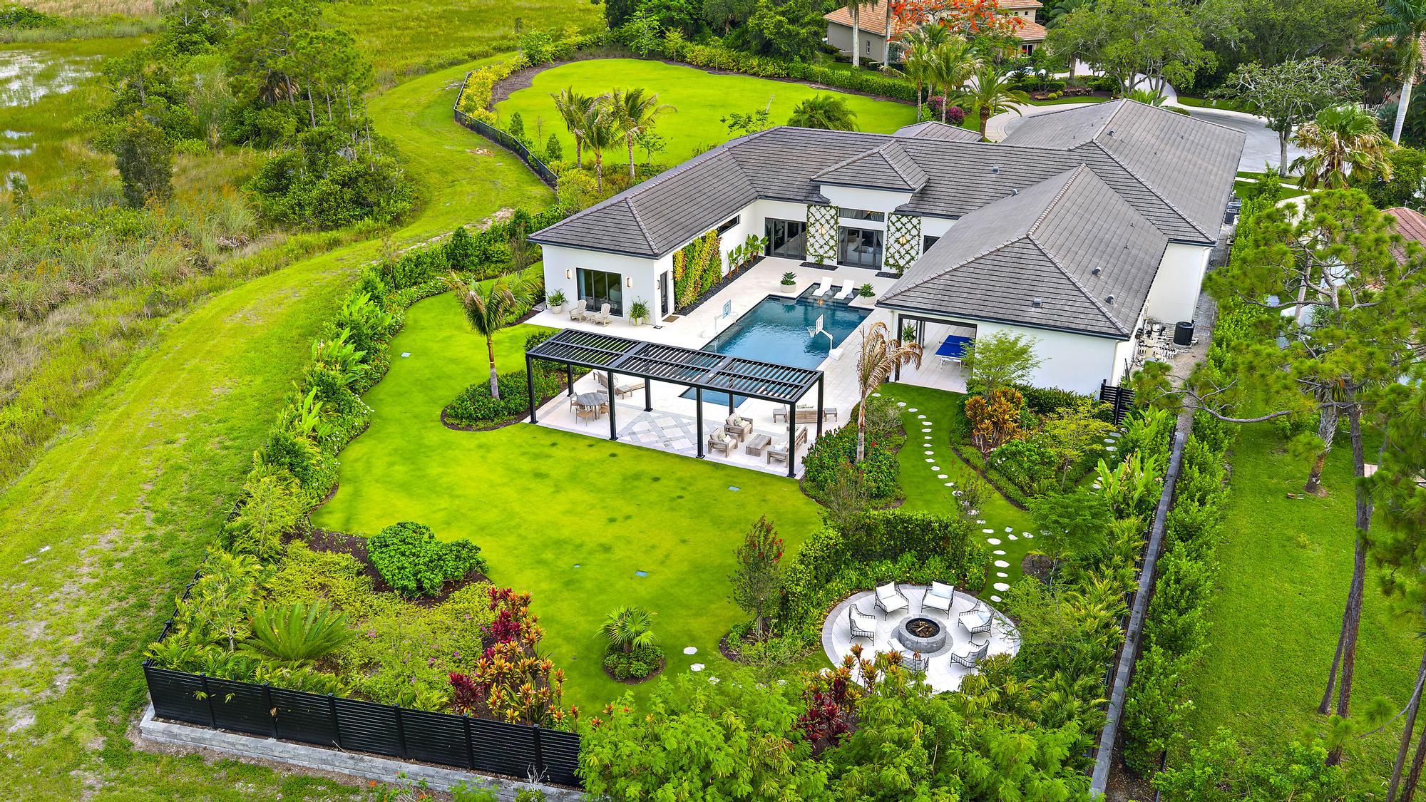 IBIS GOLF AND COUNTRY CLUB - Residential