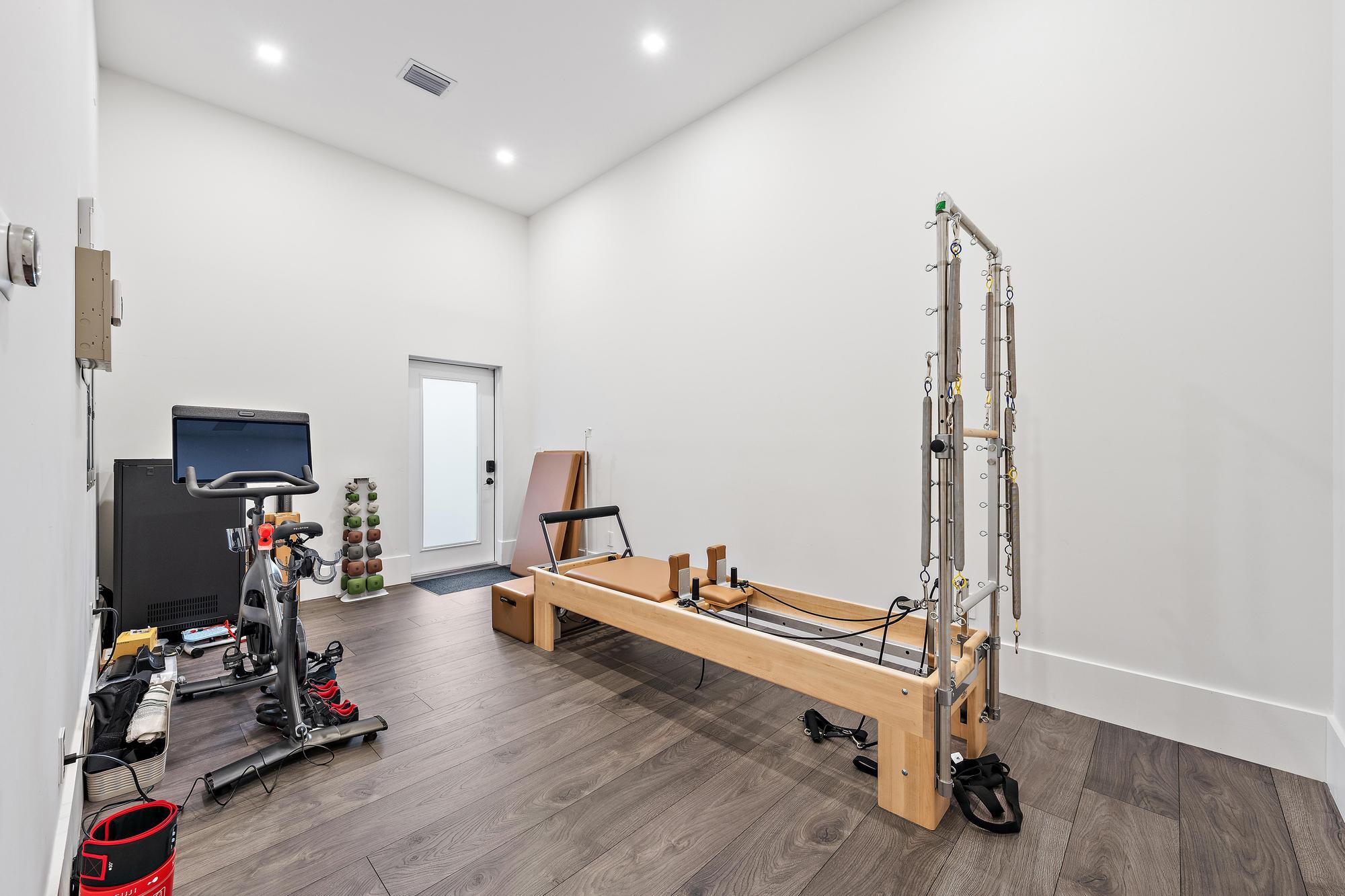 IBIS GOLF AND COUNTRY CLUB - Residential