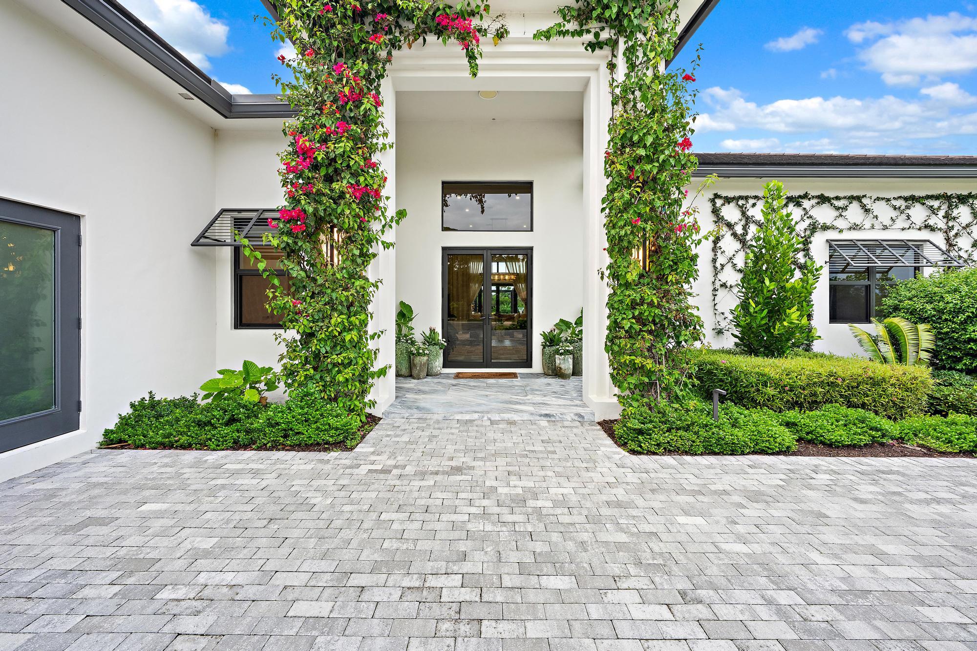 IBIS GOLF AND COUNTRY CLUB - Residential
