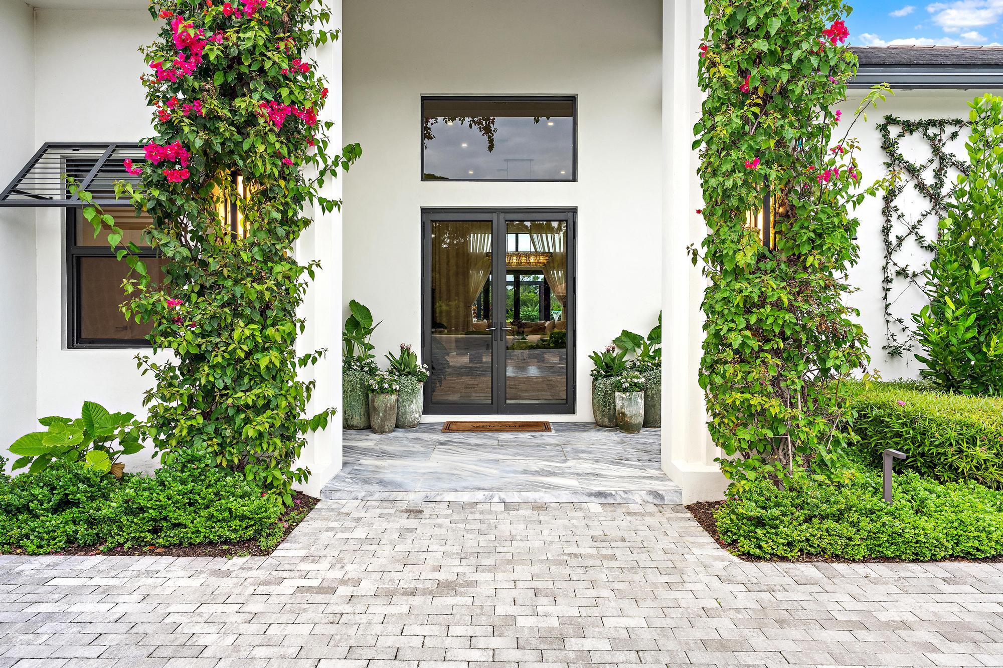 IBIS GOLF AND COUNTRY CLUB - Residential