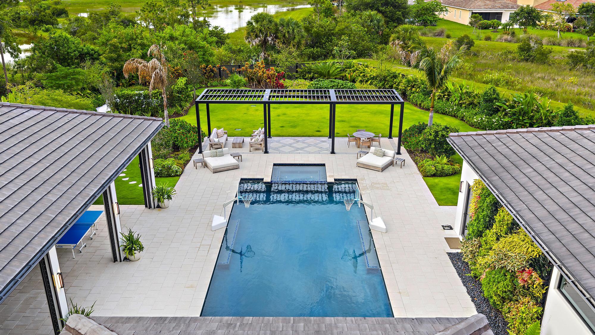 IBIS GOLF AND COUNTRY CLUB - Residential