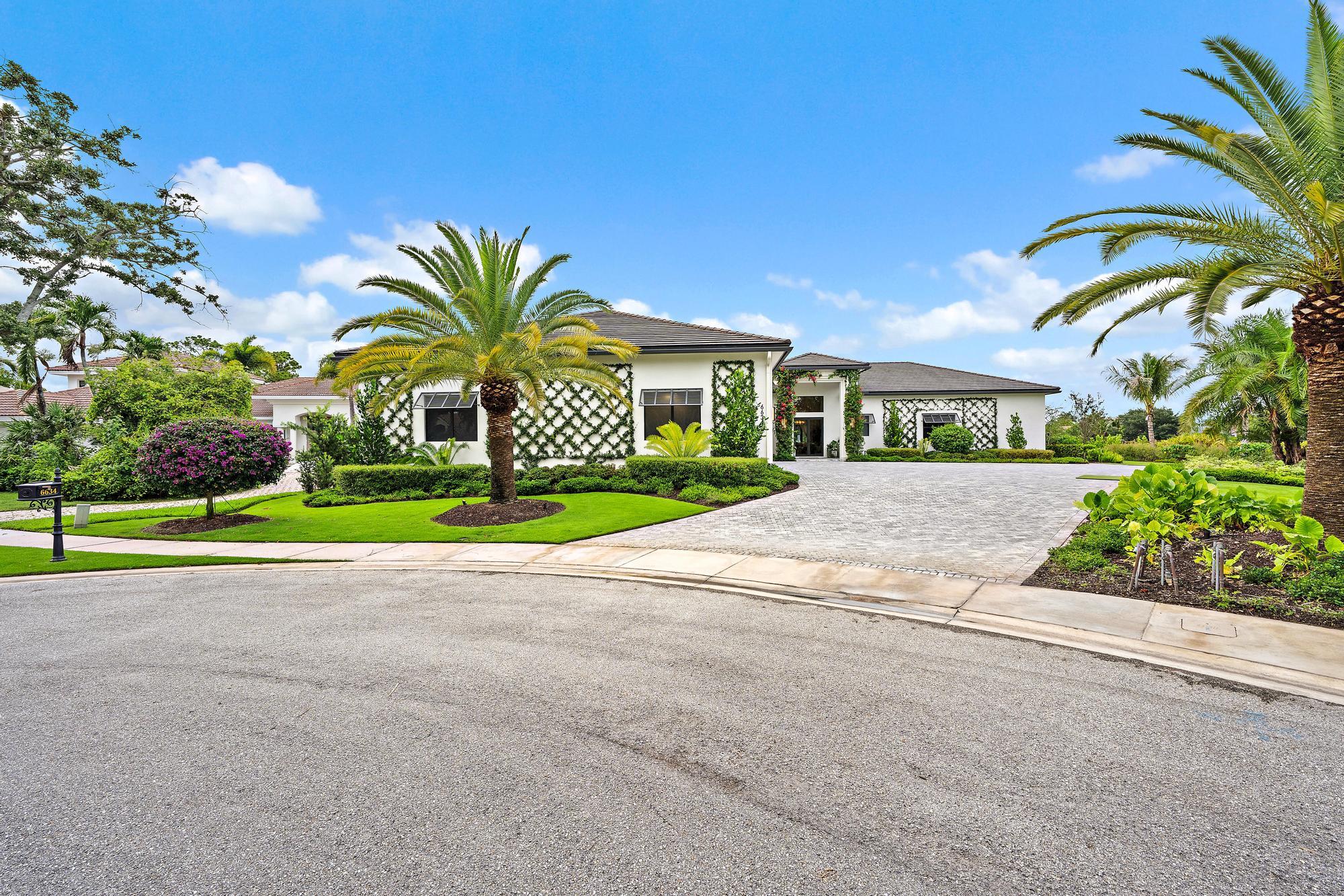 IBIS GOLF AND COUNTRY CLUB - Residential