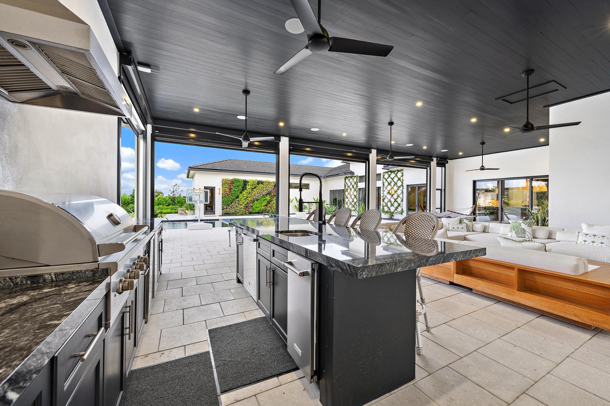 IBIS GOLF AND COUNTRY CLUB - Residential