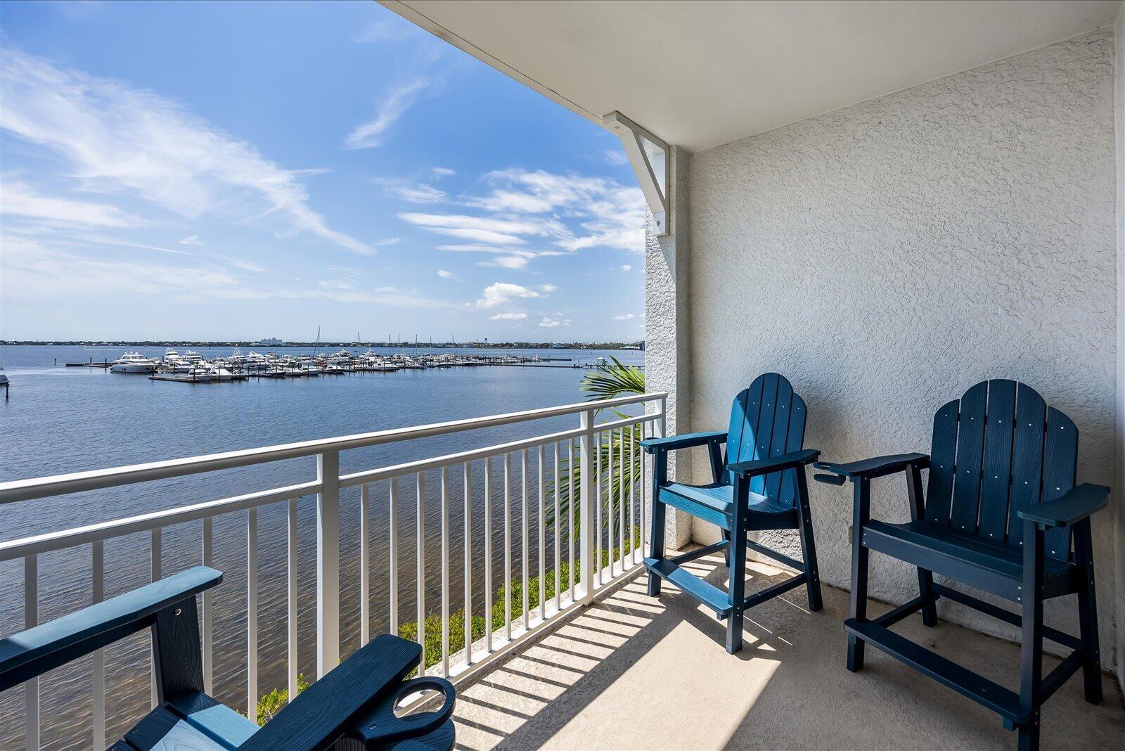 HARBORAGE YACHT CONDO - Residential