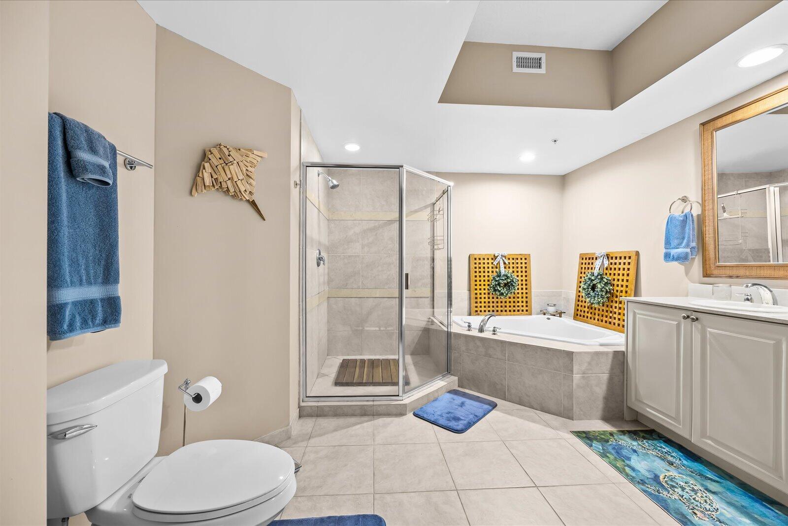 HARBORAGE YACHT CONDO - Residential