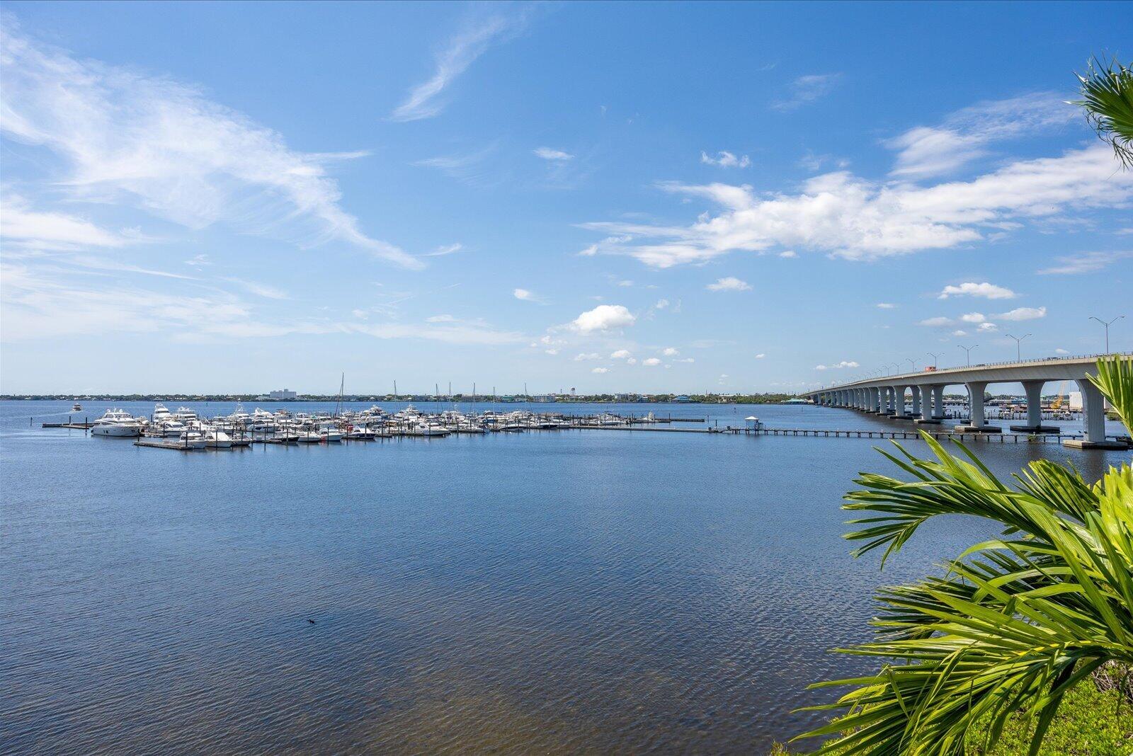 HARBORAGE YACHT CONDO - Residential