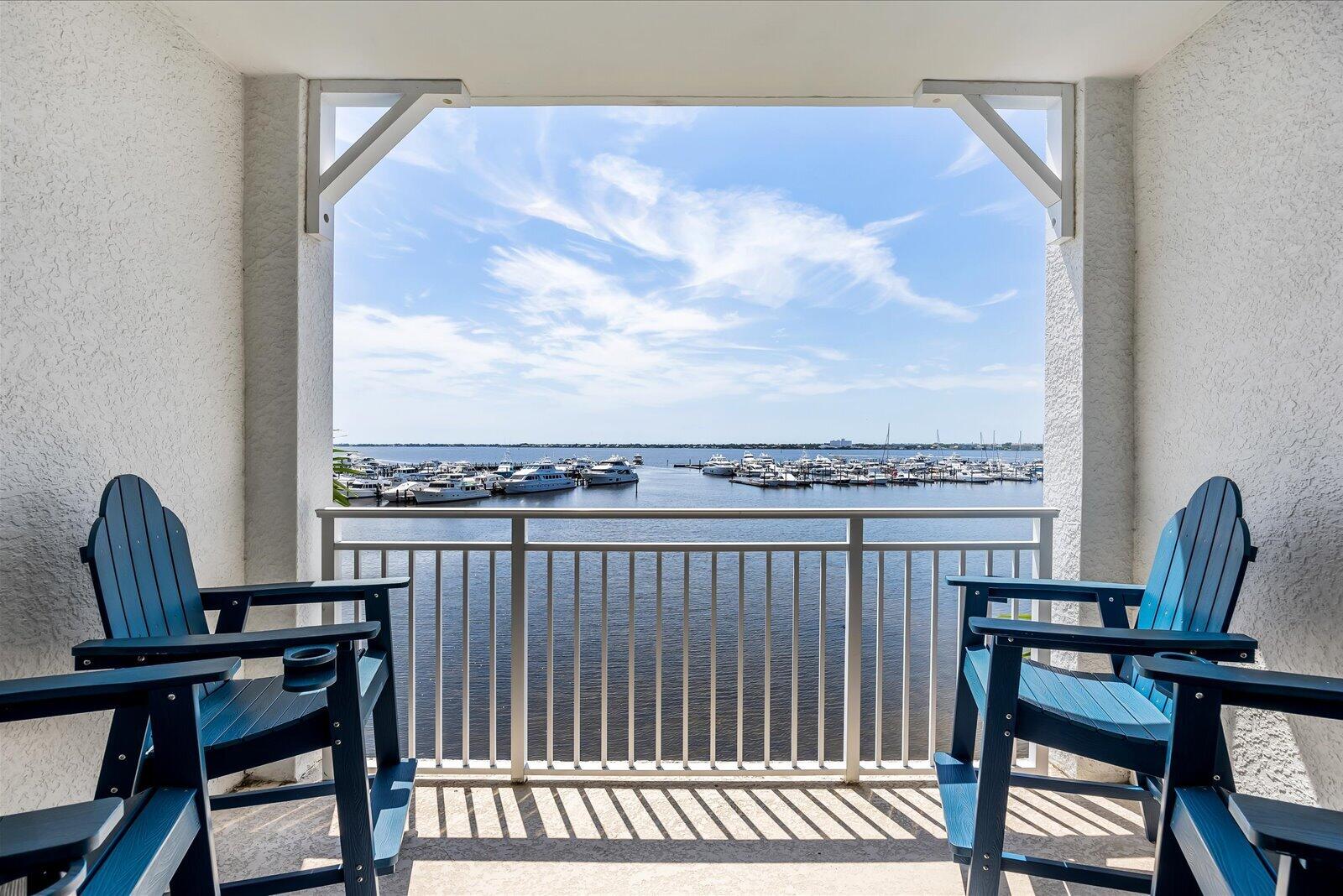 HARBORAGE YACHT CONDO - Residential