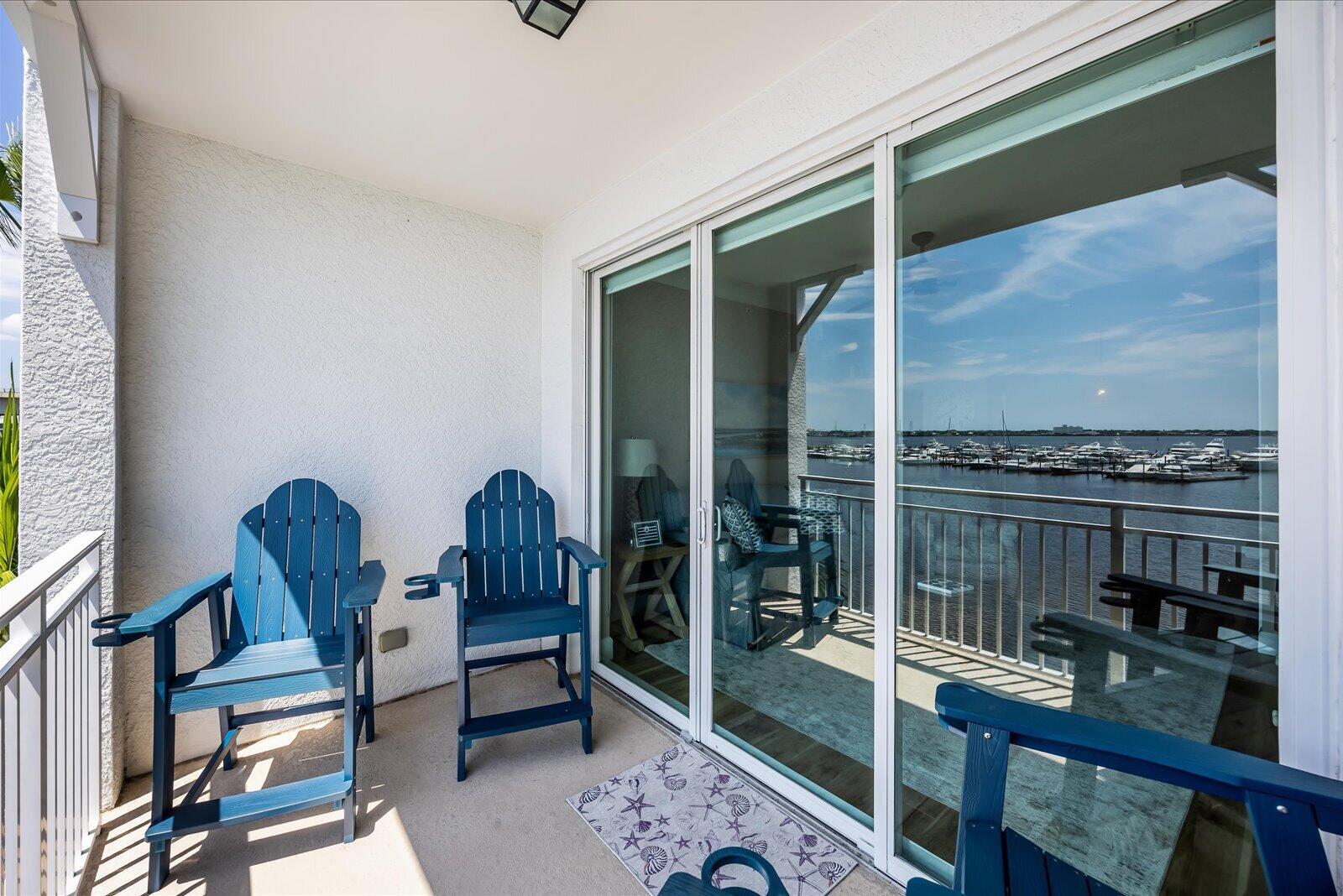 HARBORAGE YACHT CONDO - Residential