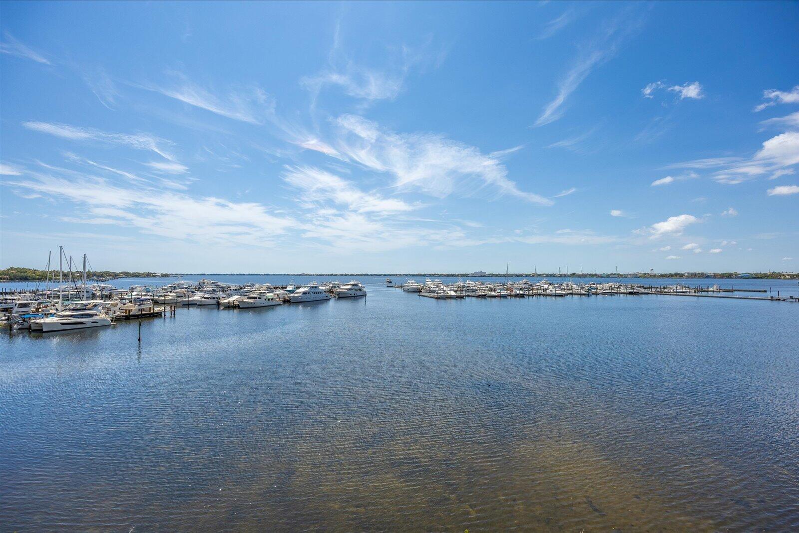 HARBORAGE YACHT CONDO - Residential