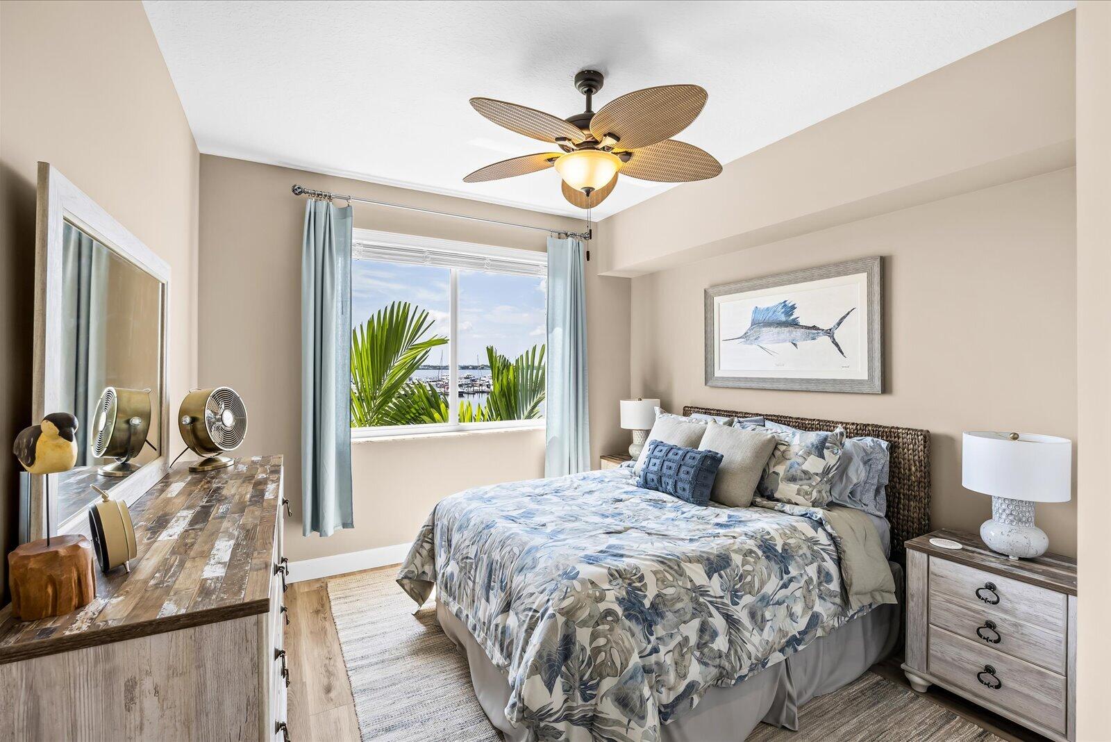 HARBORAGE YACHT CONDO - Residential
