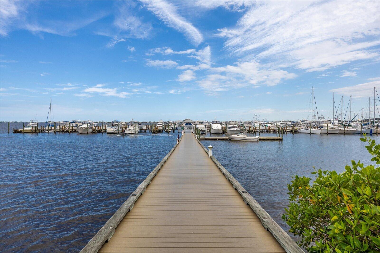 HARBORAGE YACHT CONDO - Residential