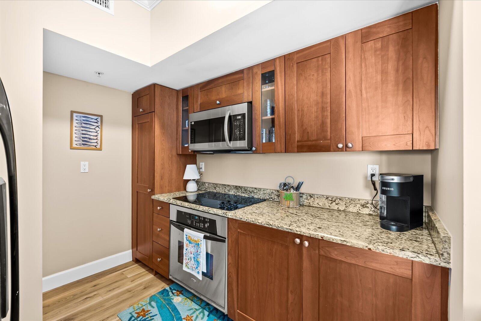 HARBORAGE YACHT CONDO - Residential