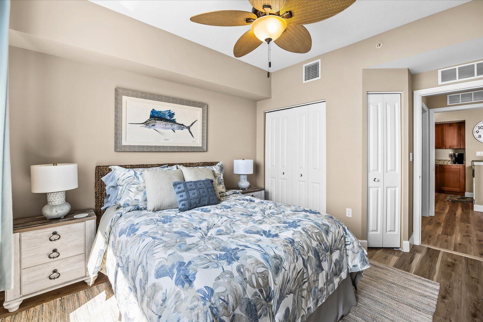 HARBORAGE YACHT CONDO - Residential