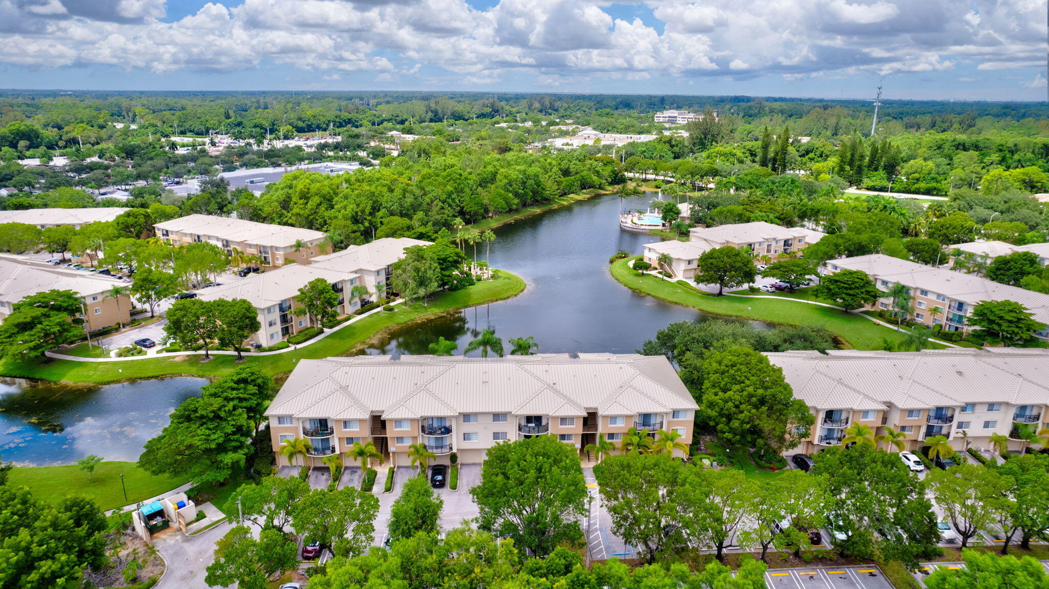 GRAND VIEW AT CRESTWOOD CONDO - Residential Lease
