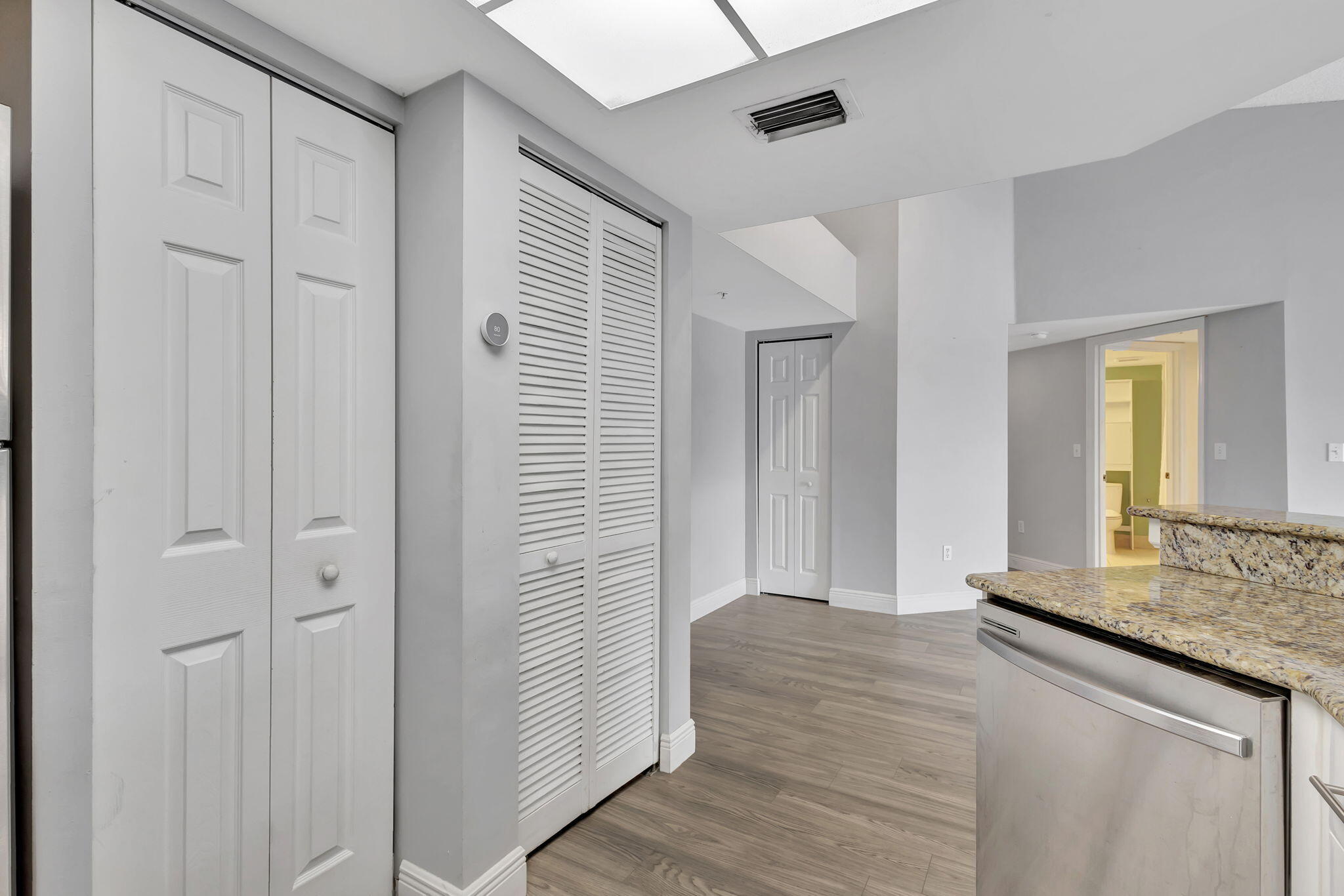 GRAND VIEW AT CRESTWOOD CONDO - Residential Lease