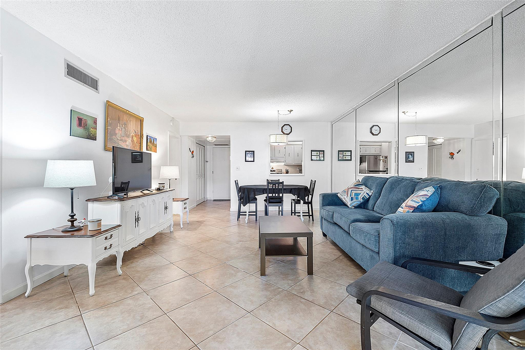 THE MEADOWS - Residential