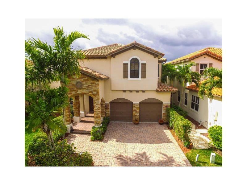 HUGE & STUNNING WATERFRONT SINGLE FAMILY HOME IN THE HEART OF BOYNTON BEACH ! ALL AGES , GATED COMMUNITY!! PRIVATE POOL , LAKE VIEW . GREAT LAYOUT,HIGH CEILINGS & UPDATED WITH HIGH END MATERIALS LIKE QUARTS COUNTER-TOPS,STAIRCASE WITH HARDWOOD AND IRON RAIL, ACCORDION SHUTTERS, 14 HIGH IMPACT WINDOWS BRONZE TINT, TILE THOUGHT OUT 1ST FLOOR, 2ND FLOOR HIGH QUALITY VINYL. S-TILE ROOF , GRAND LIGHT FIXTURES, A/C UNIT ON 1ST AND 2ND FLOOR. PETS WELCOME!  TENANT IS RESPONSIBLE FOR POOL AND LAWN CARE.