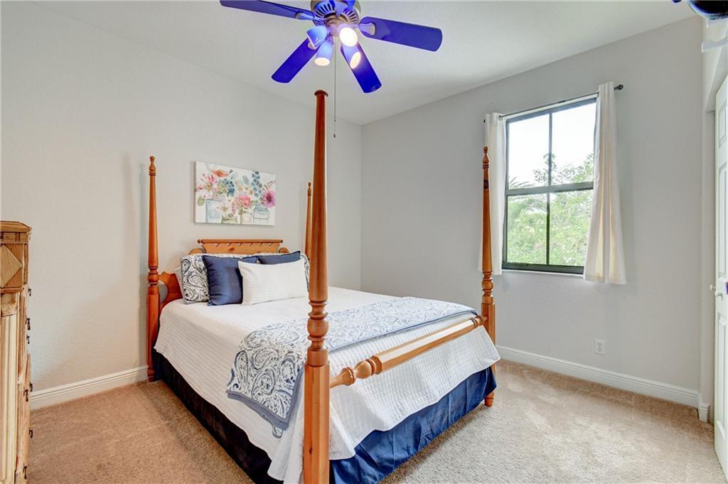 JONATHANS CREEK - Residential Lease